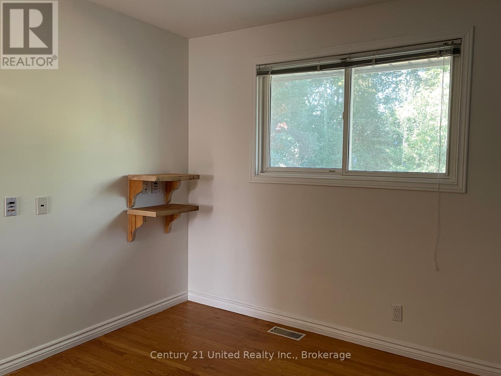 44 Hamilton Avenue Property Photo 27