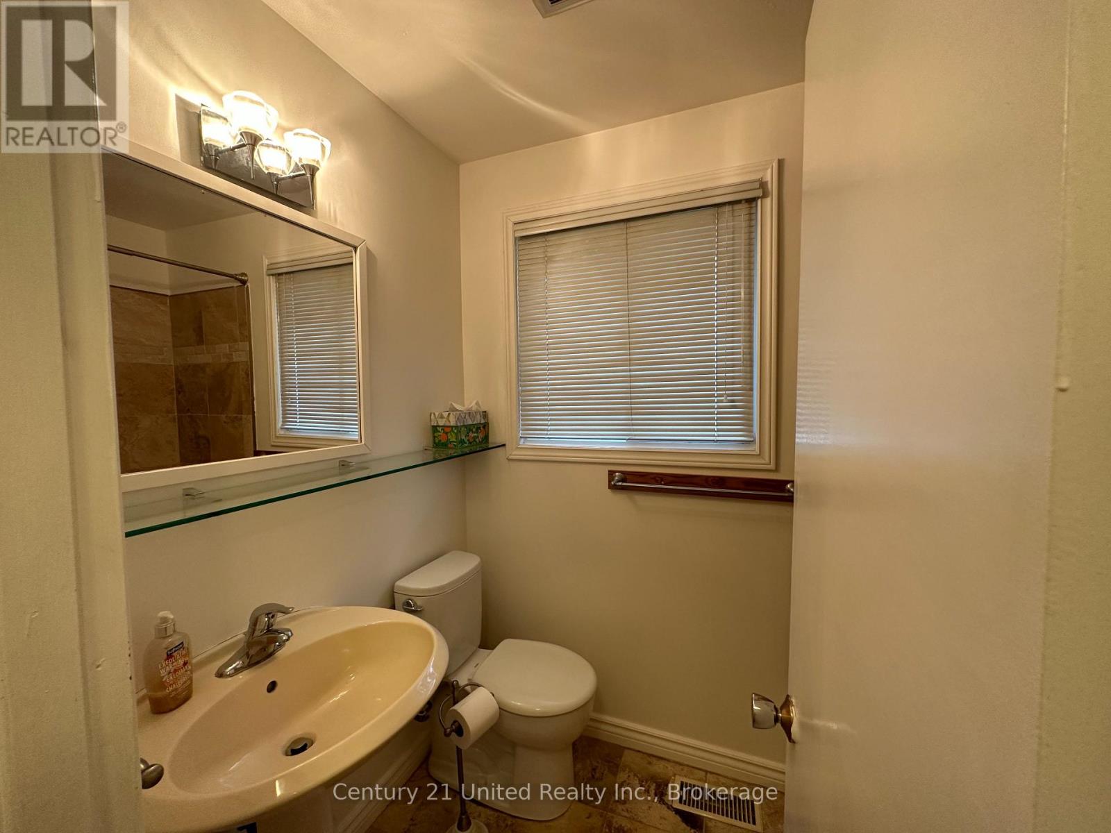 44 Hamilton Avenue Property Photo 29