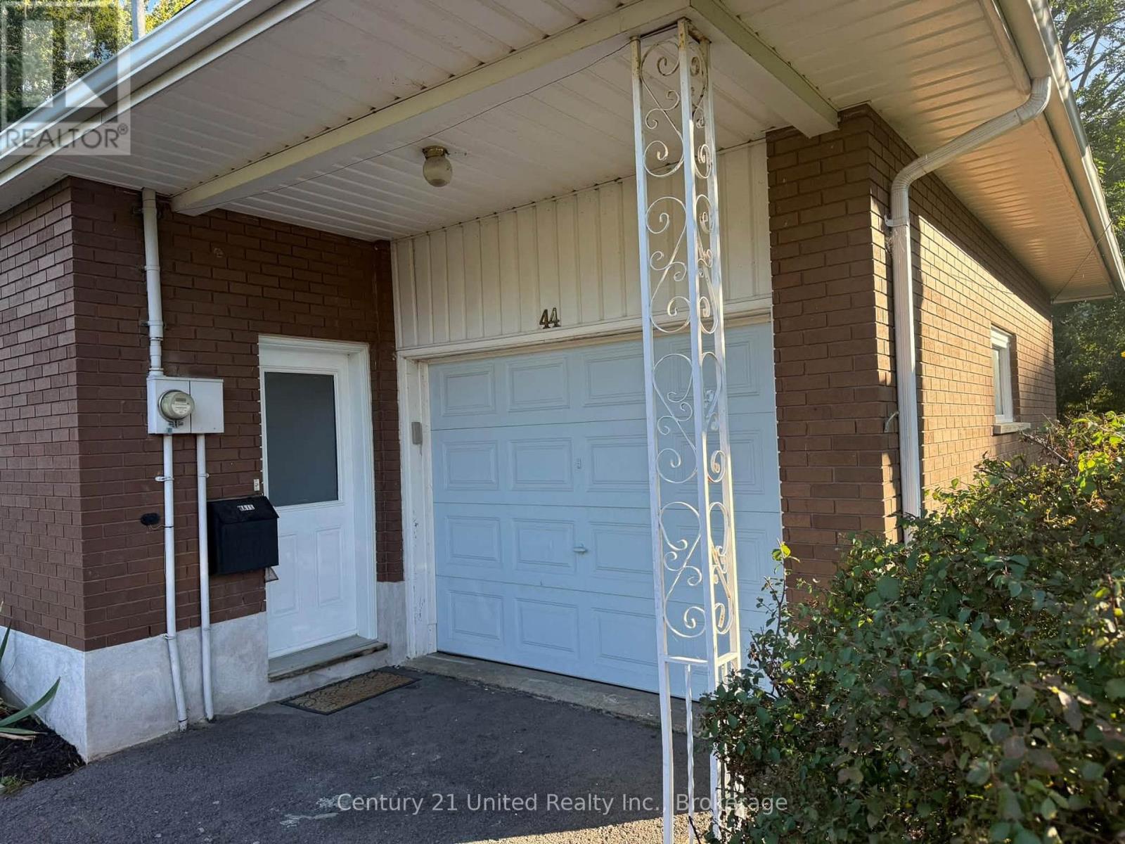44 Hamilton Avenue Property Photo 38