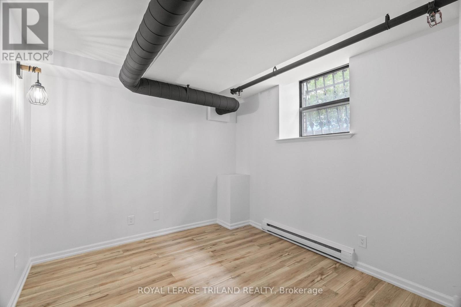 B3 - 330 Clarence Street Property Photo 4