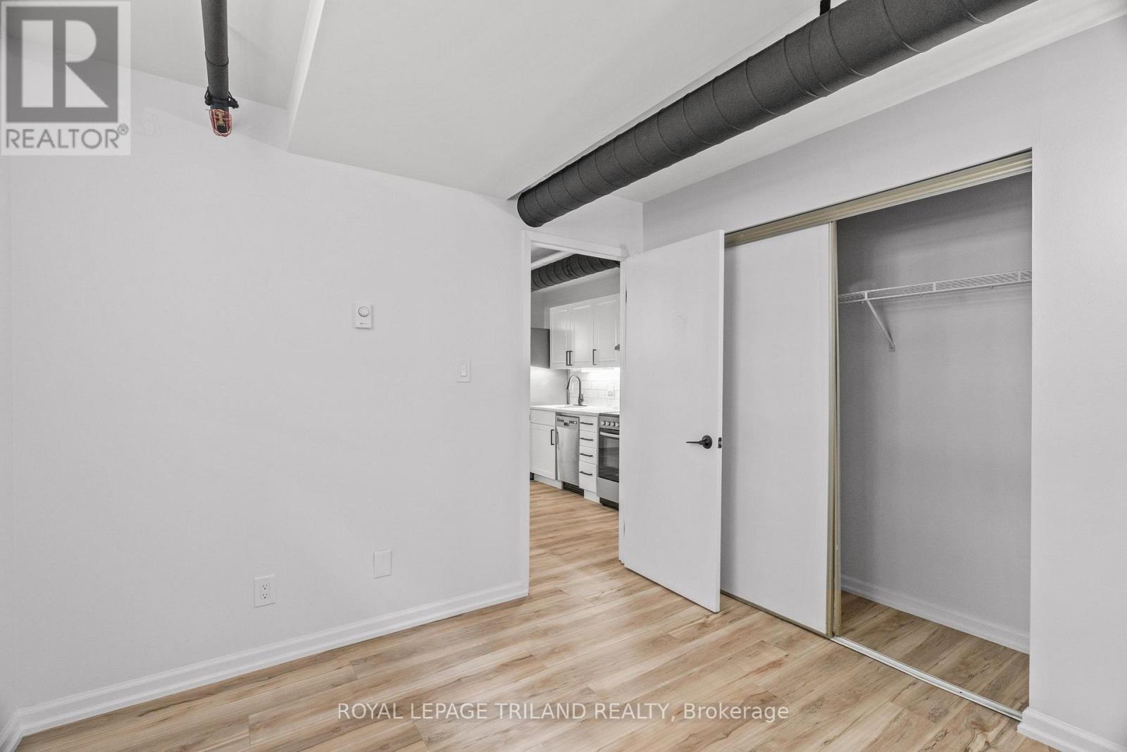 B3 - 330 Clarence Street Property Photo 5
