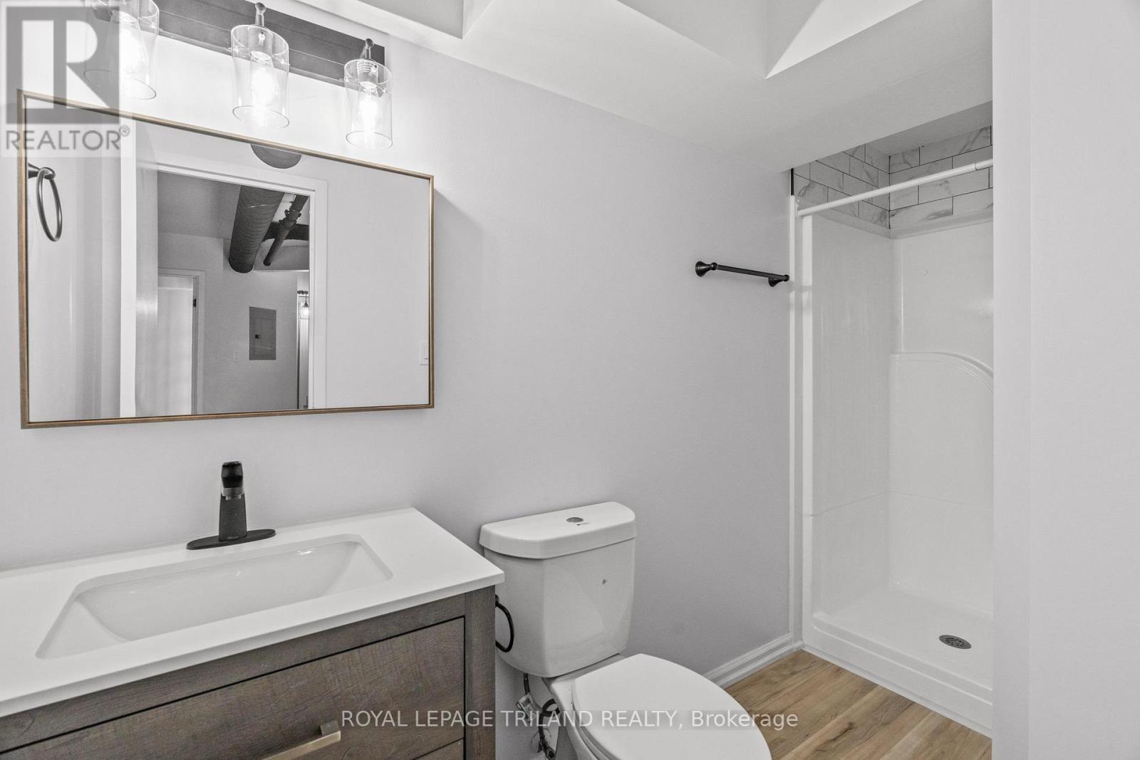 B3 - 330 Clarence Street Property Photo 6