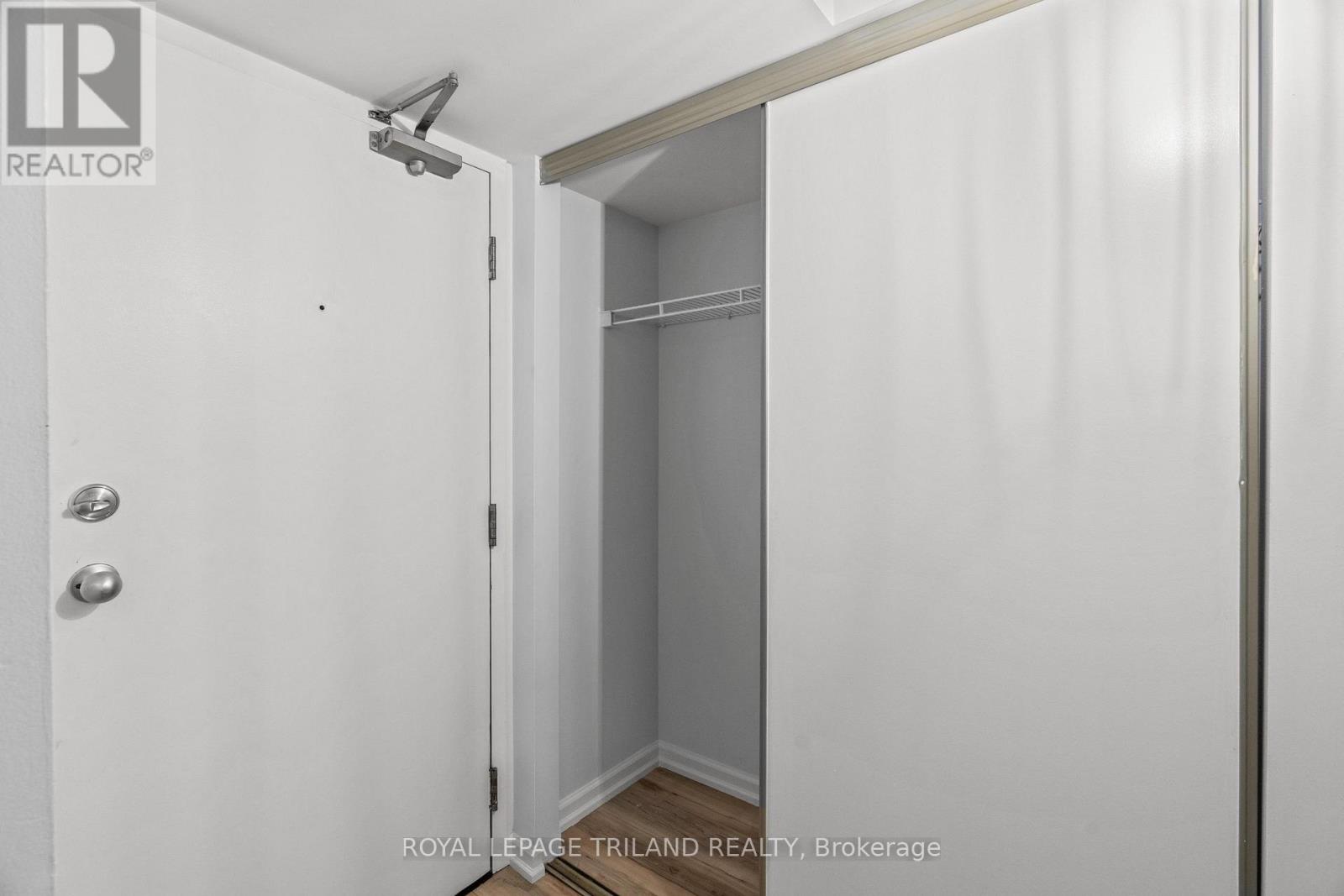 B3 - 330 Clarence Street Property Photo 8