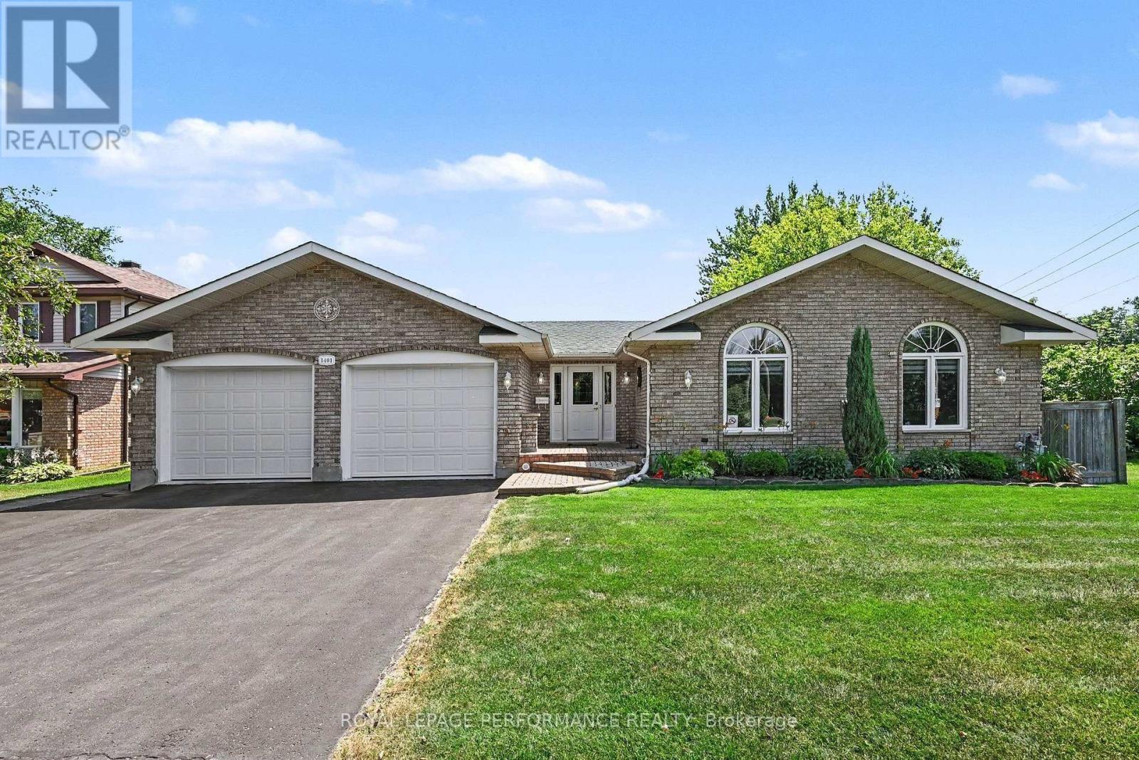 1401 Holy Cross Boulevard Property Photo 2