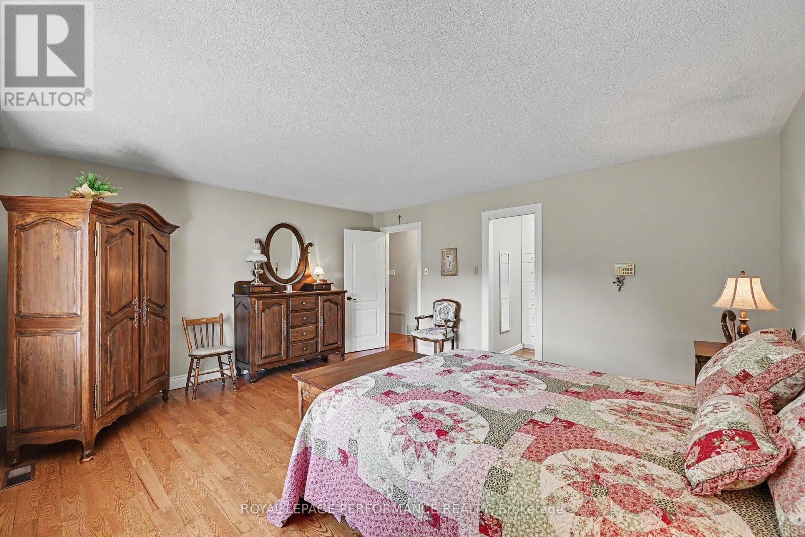 1401 Holy Cross Boulevard Property Photo 19