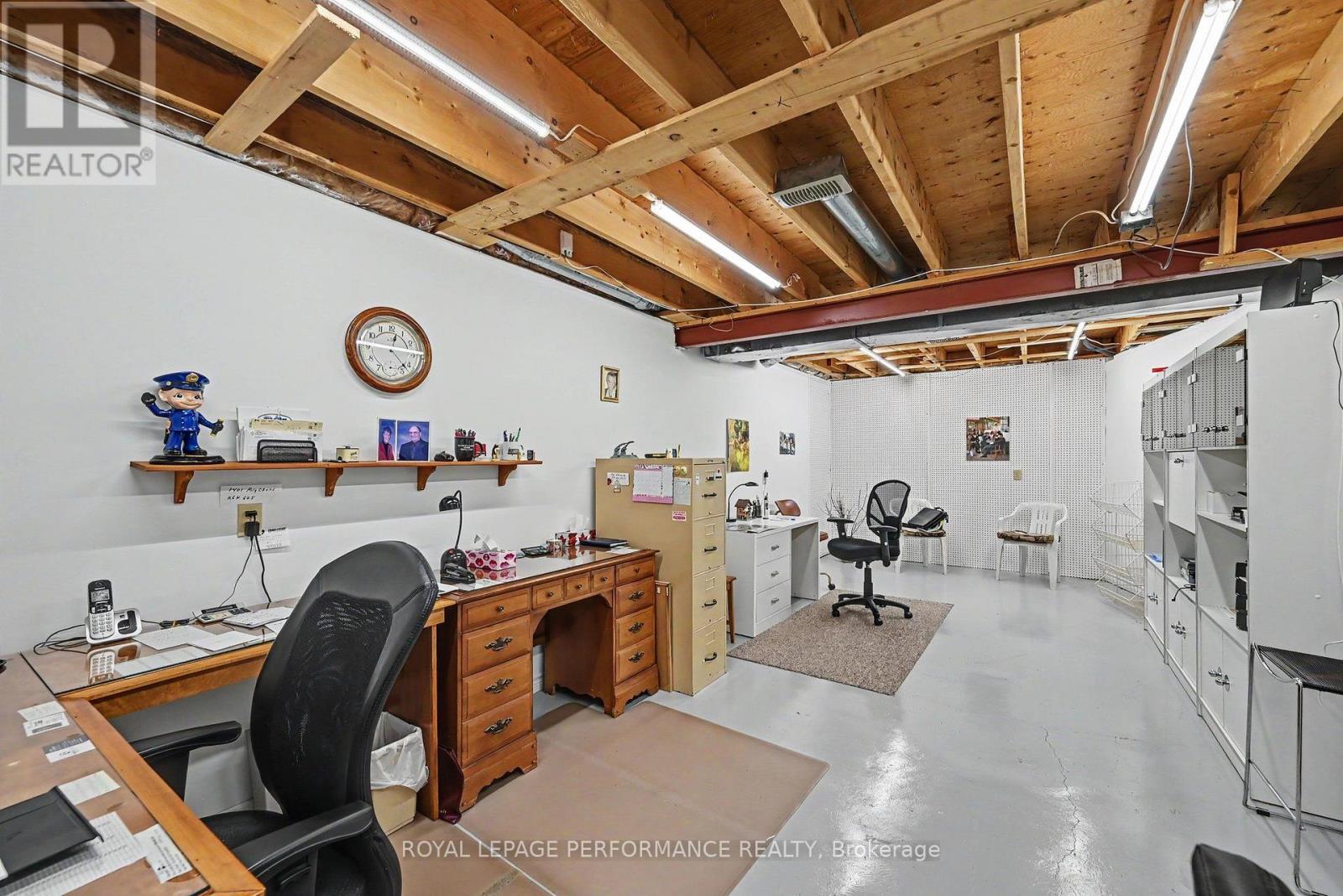 1401 Holy Cross Boulevard Property Photo 32