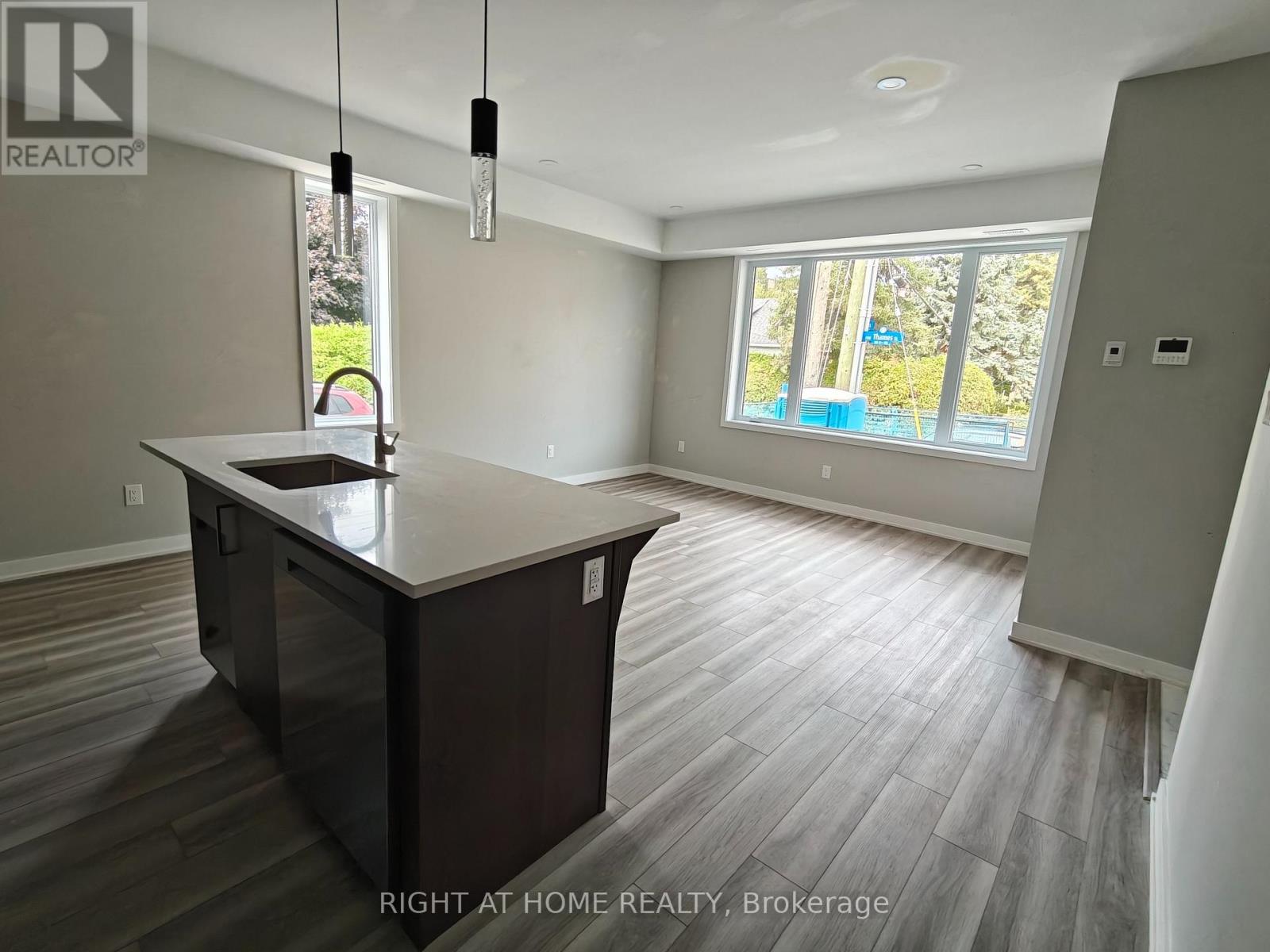 A - 1332 Thames Street Property Photo 5