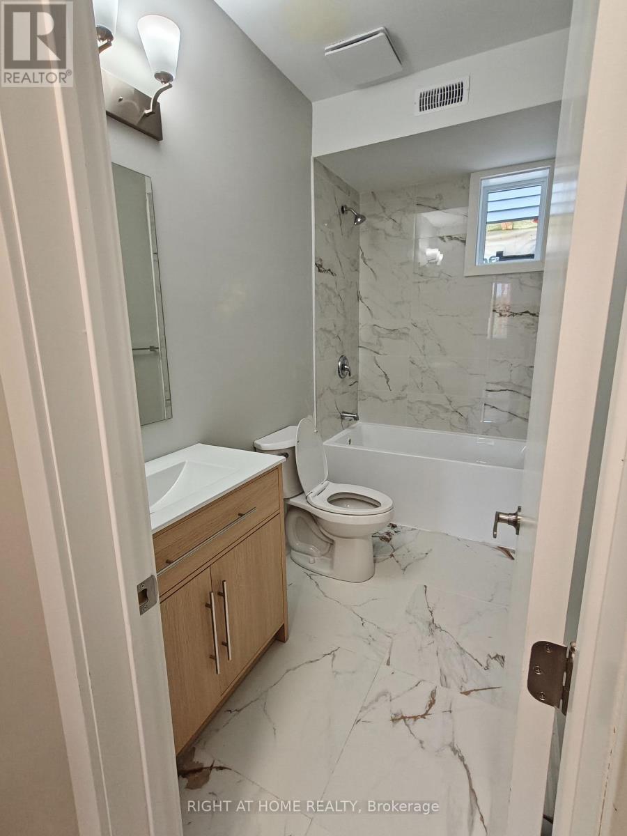 A - 1332 Thames Street Property Photo 11