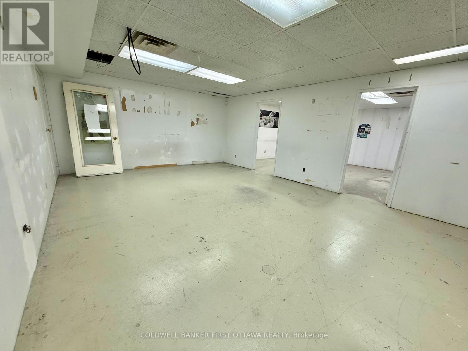 13 - 77 Auriga Drive Property Photo 12