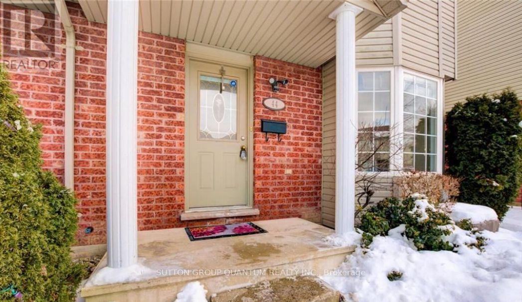 44 - 101 Brookside Street Property Photo 1