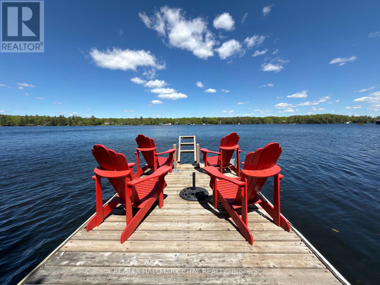 137 Pickerel Point Road Property Photo 1