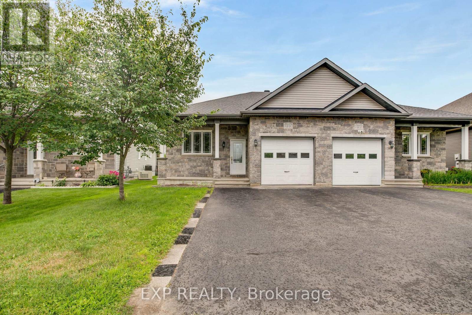 233 BELFORT STREET Property Photo 1