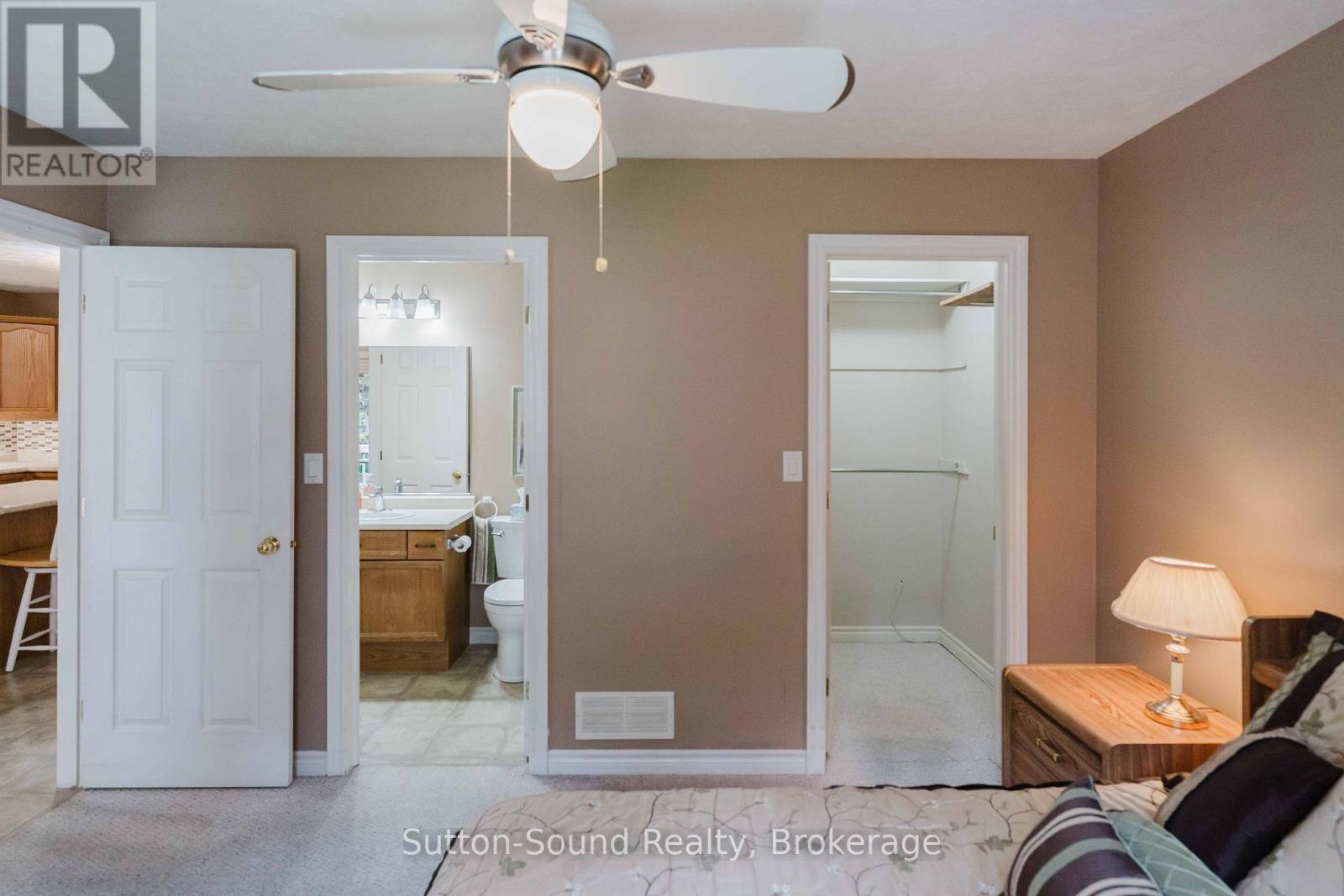 907 9th A Avenue E Property Photo 11