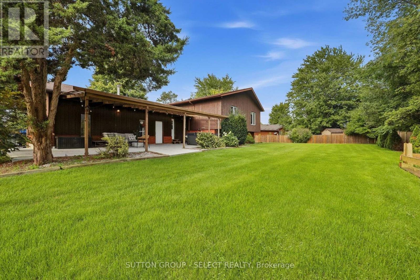 108 Victoria Drive Property Photo 45