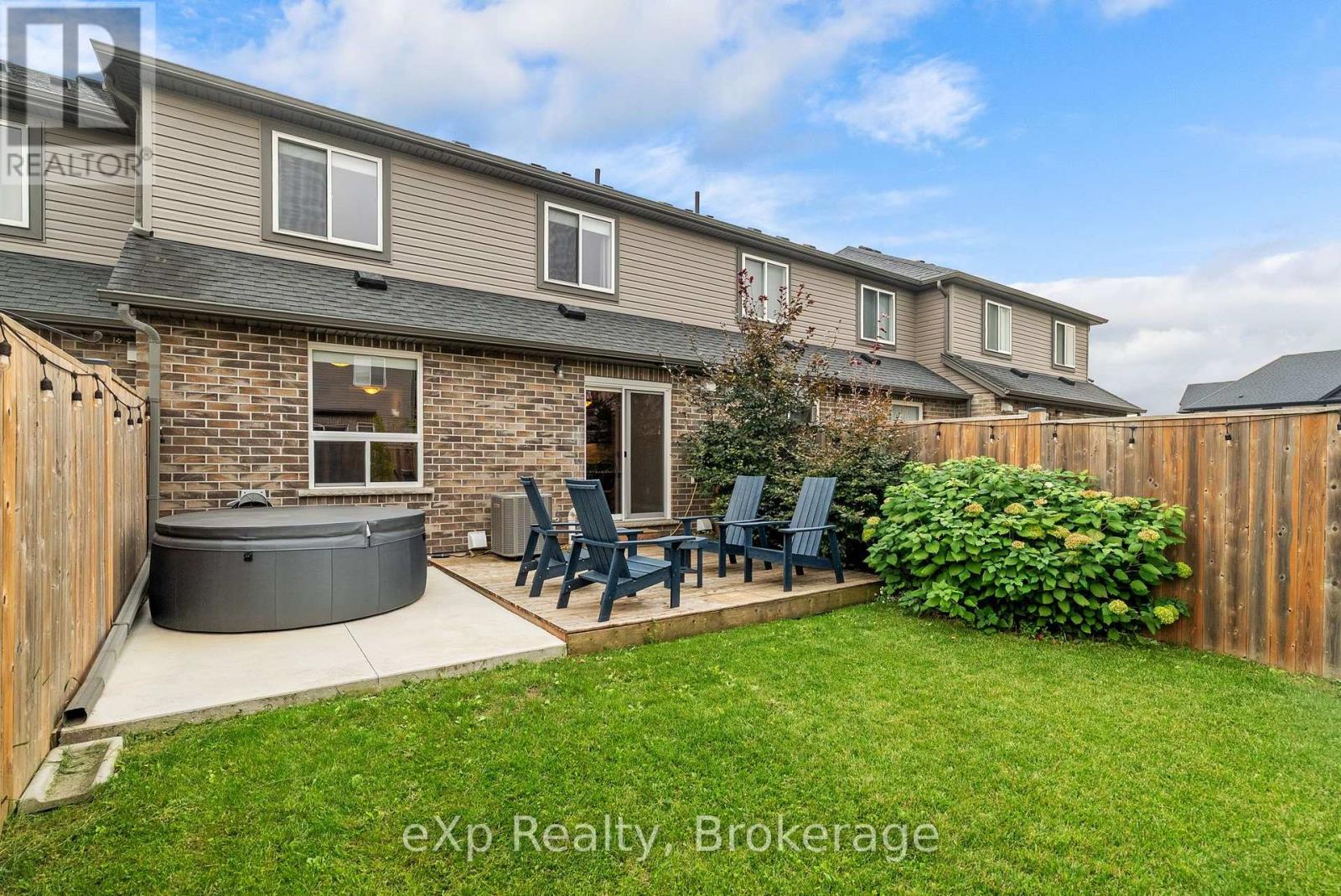 27 Robertson Drive Property Photo 2