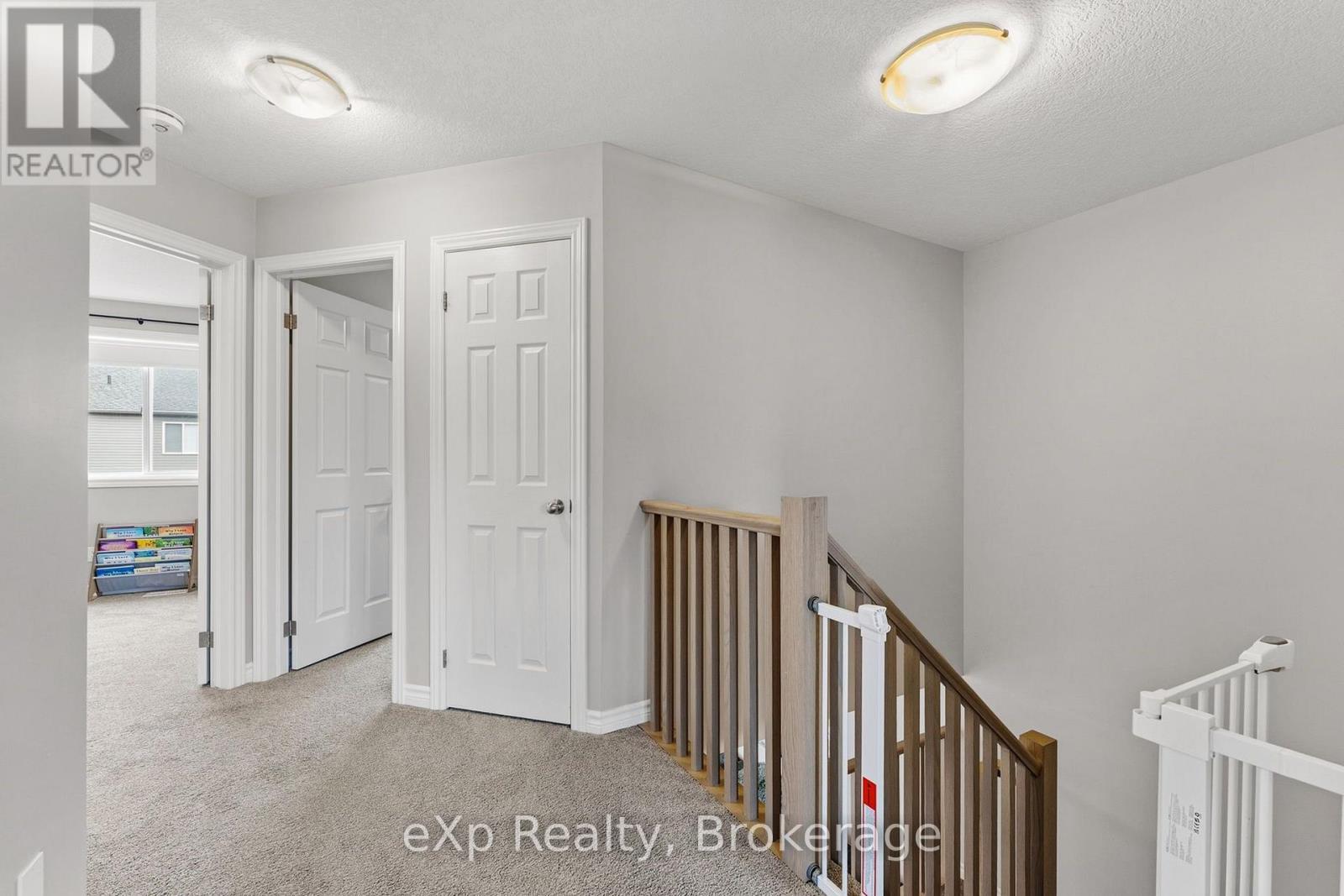 27 Robertson Drive Property Photo 21