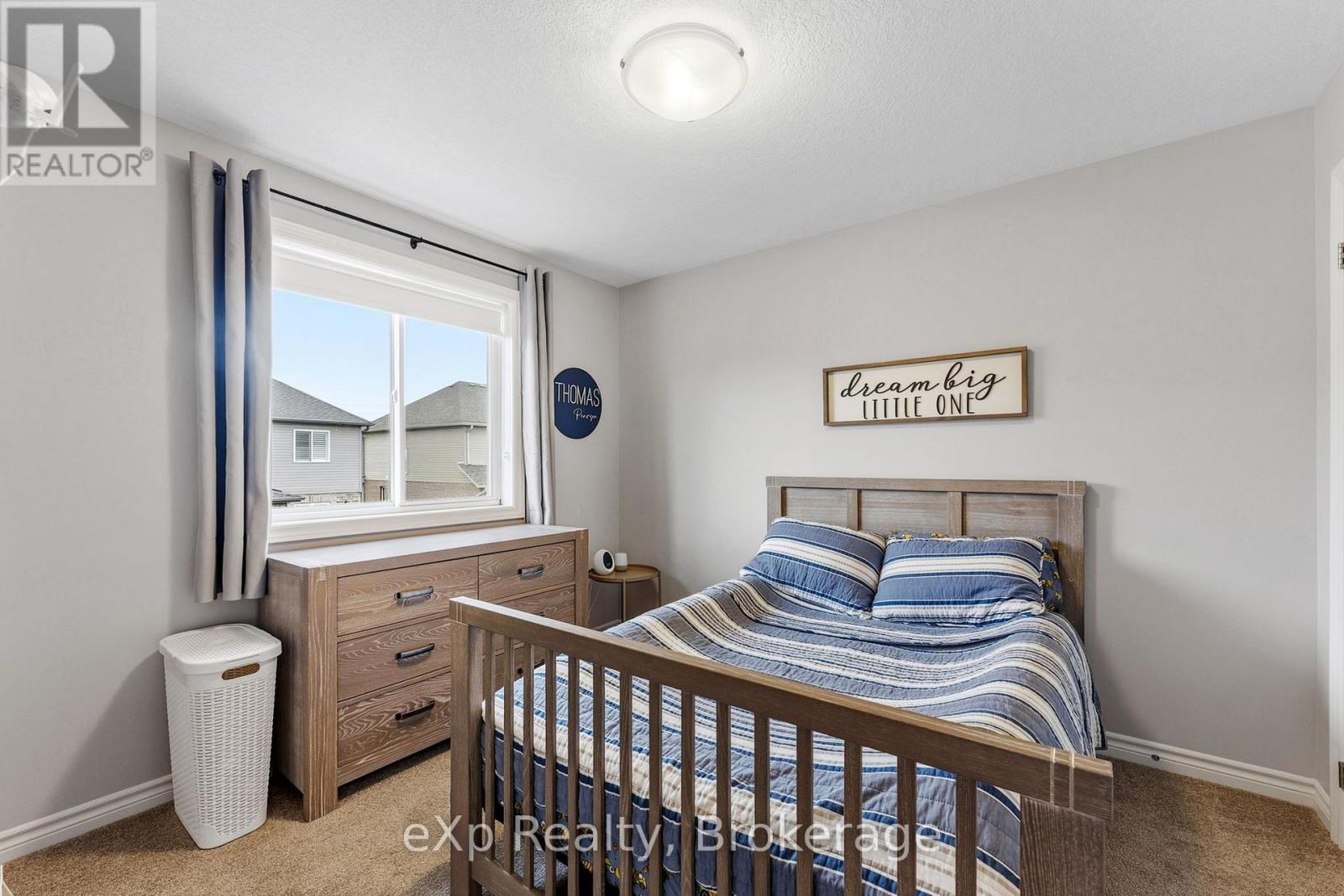 27 Robertson Drive Property Photo 25
