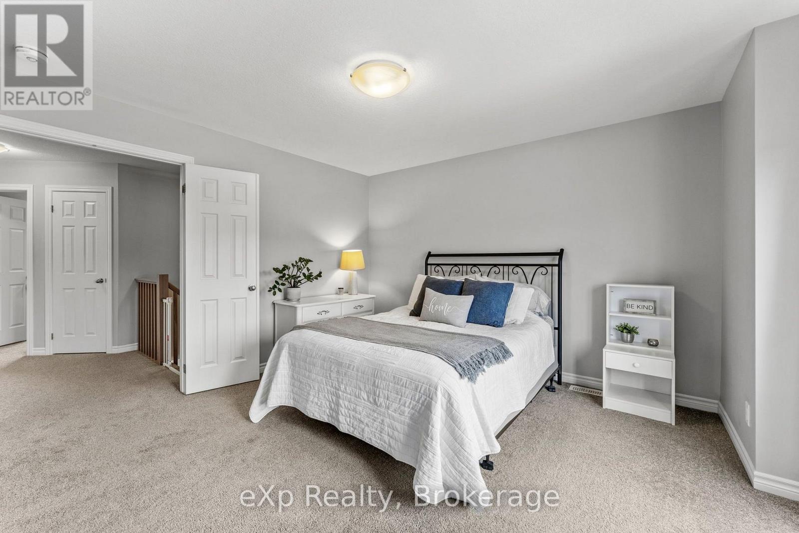 27 Robertson Drive Property Photo 28