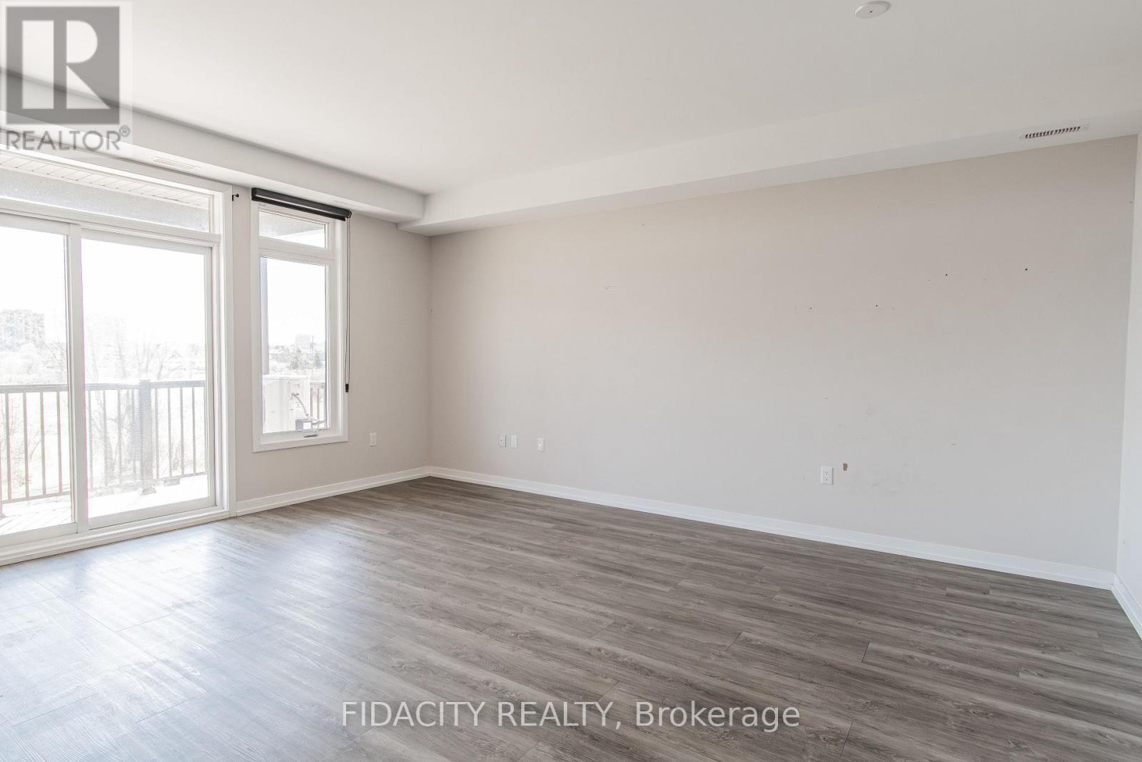 H - 225 Citiplace Drive Property Photo 4