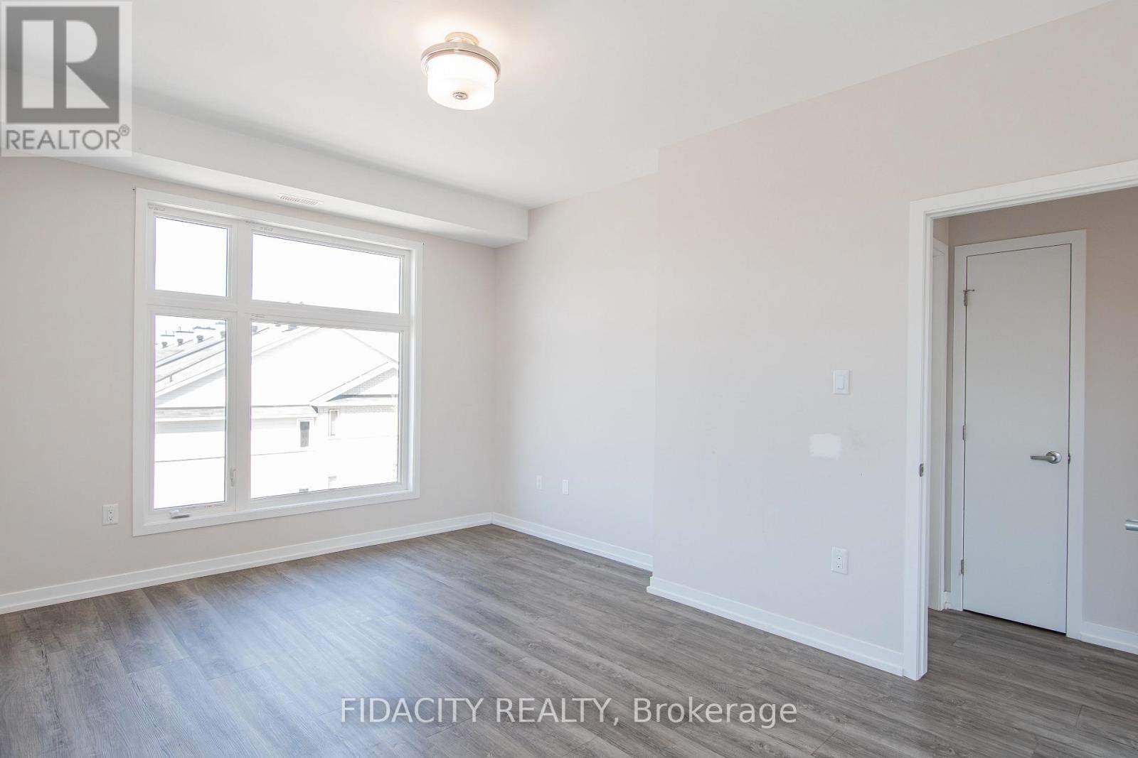 H - 225 Citiplace Drive Property Photo 8