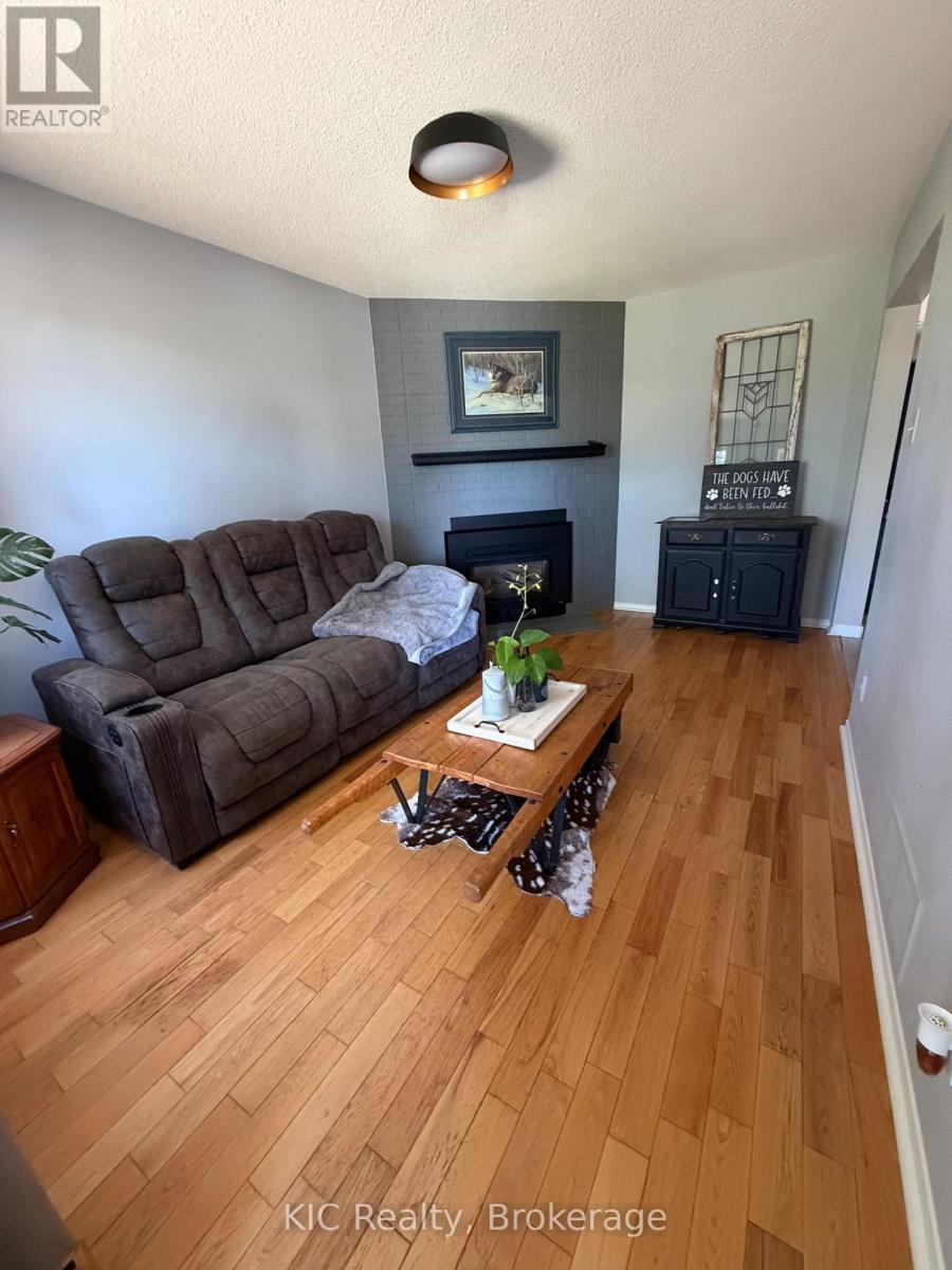 23 Maple Avenue Property Photo 7