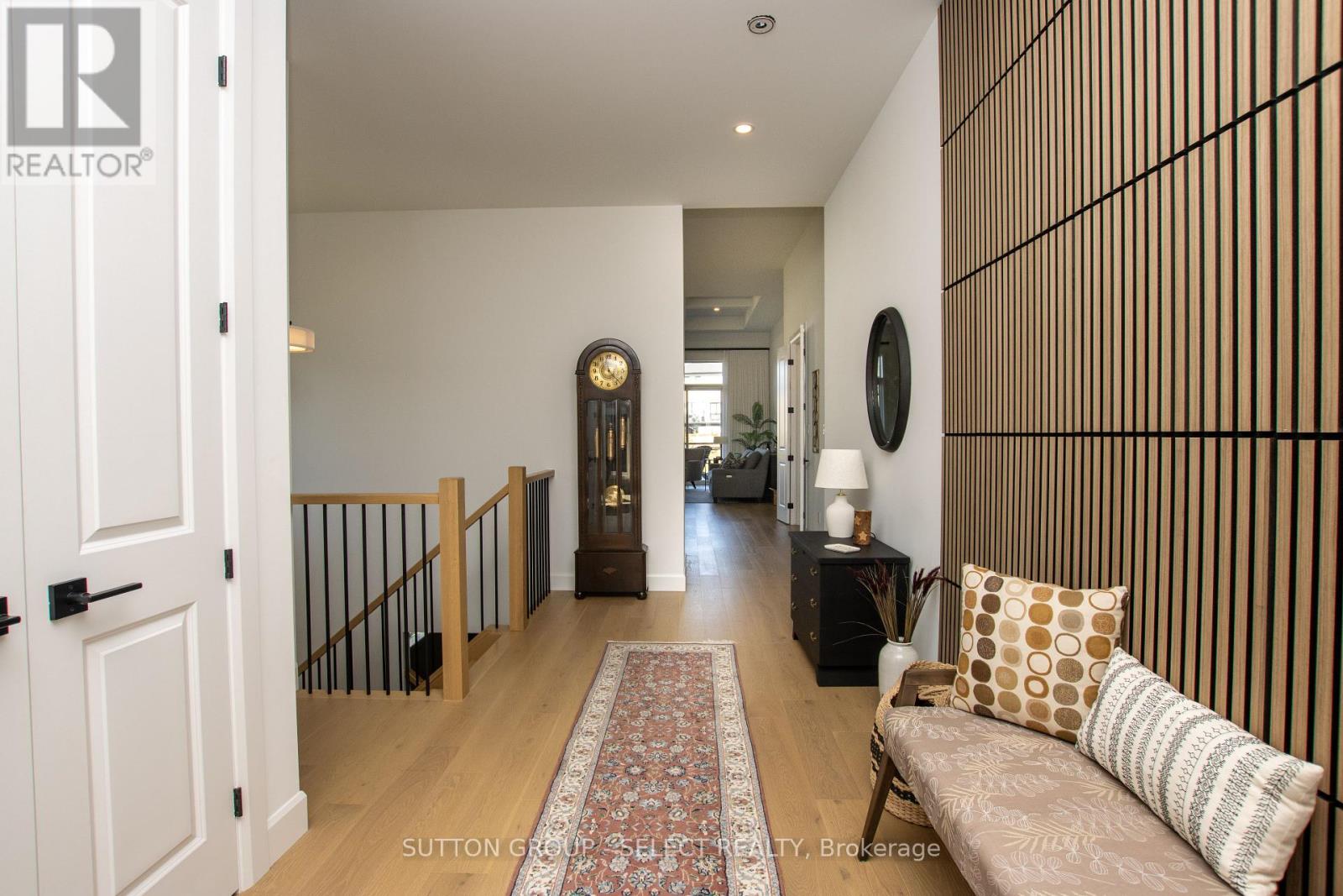 33 - 6990 Clayton Walk Property Photo 6