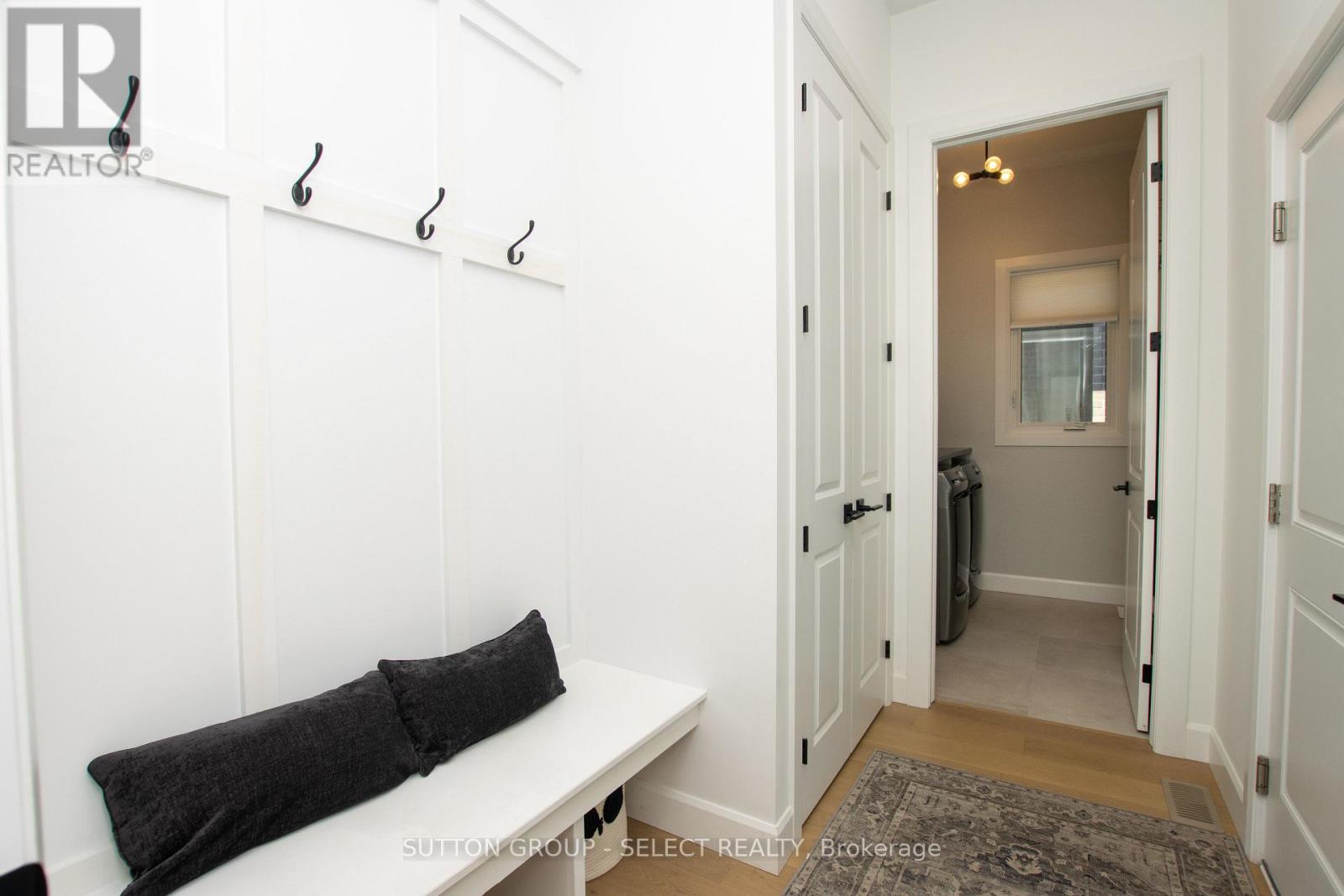 33 - 6990 Clayton Walk Property Photo 9