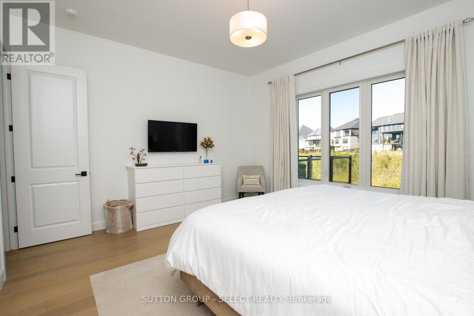 33 - 6990 Clayton Walk Property Photo 21