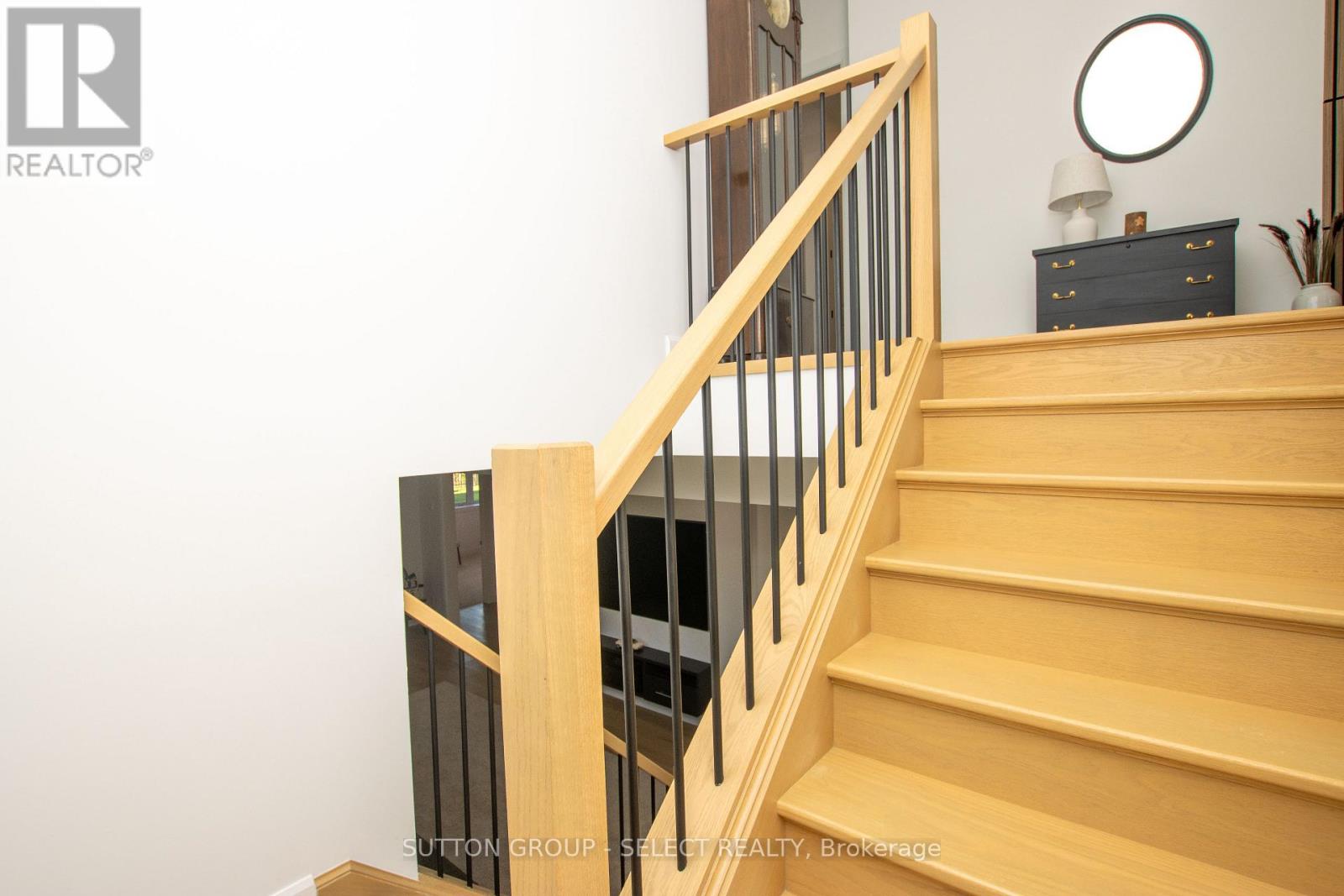 33 - 6990 Clayton Walk Property Photo 25