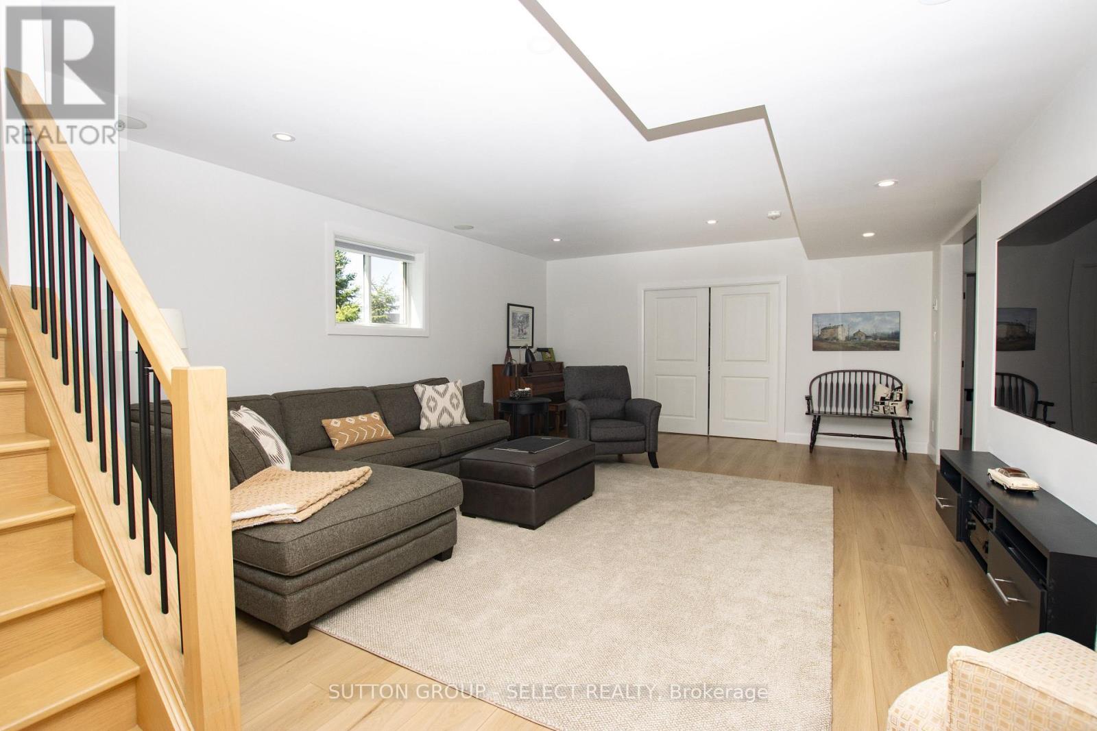 33 - 6990 Clayton Walk Property Photo 26