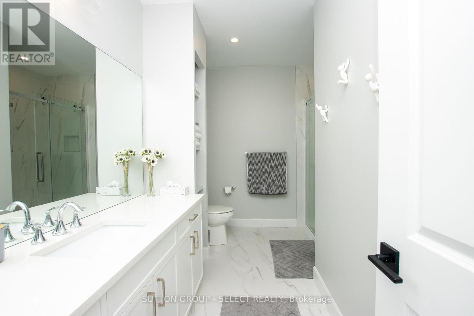 33 - 6990 Clayton Walk Property Photo 30