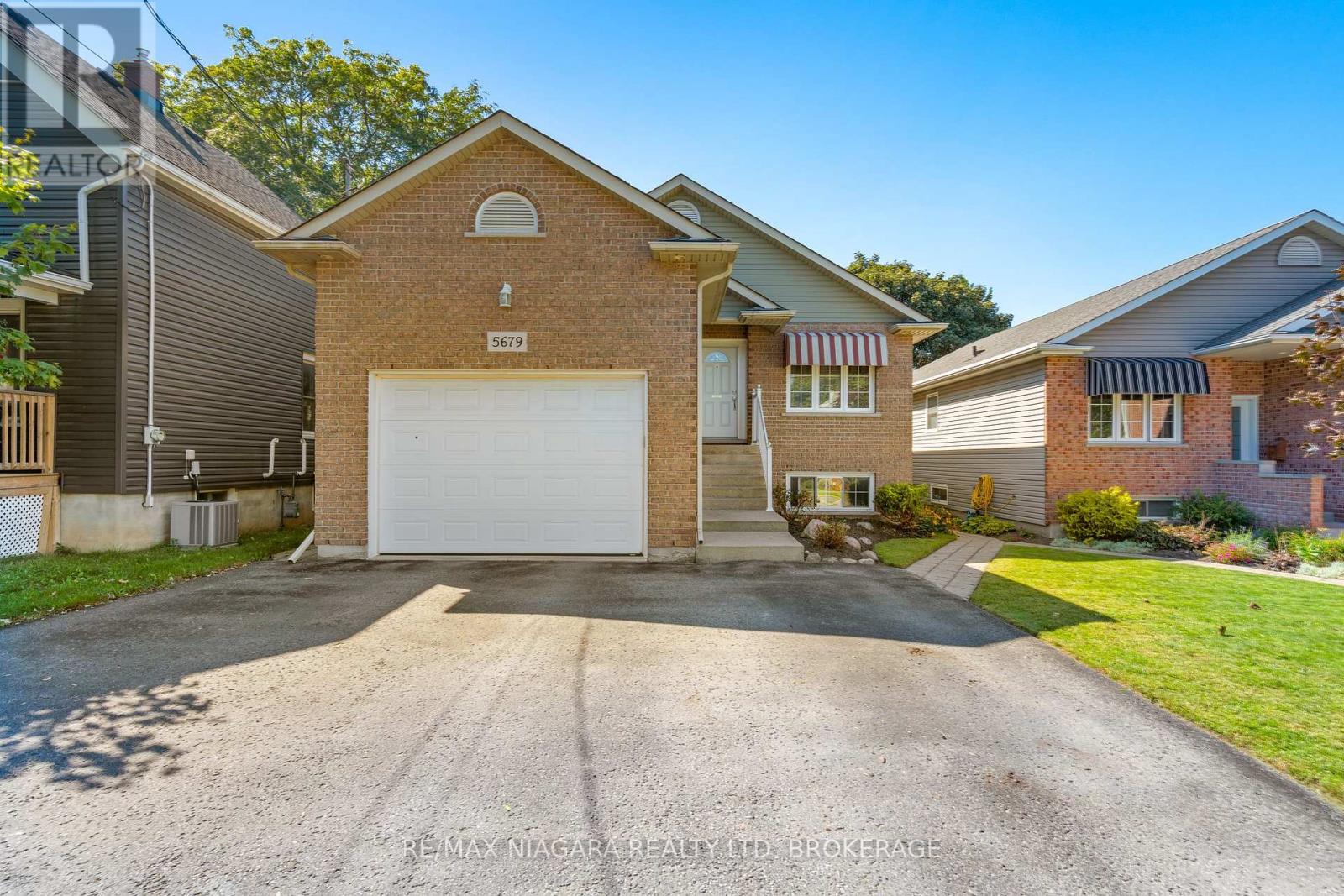 5679 Highland Avenue Property Photo 1