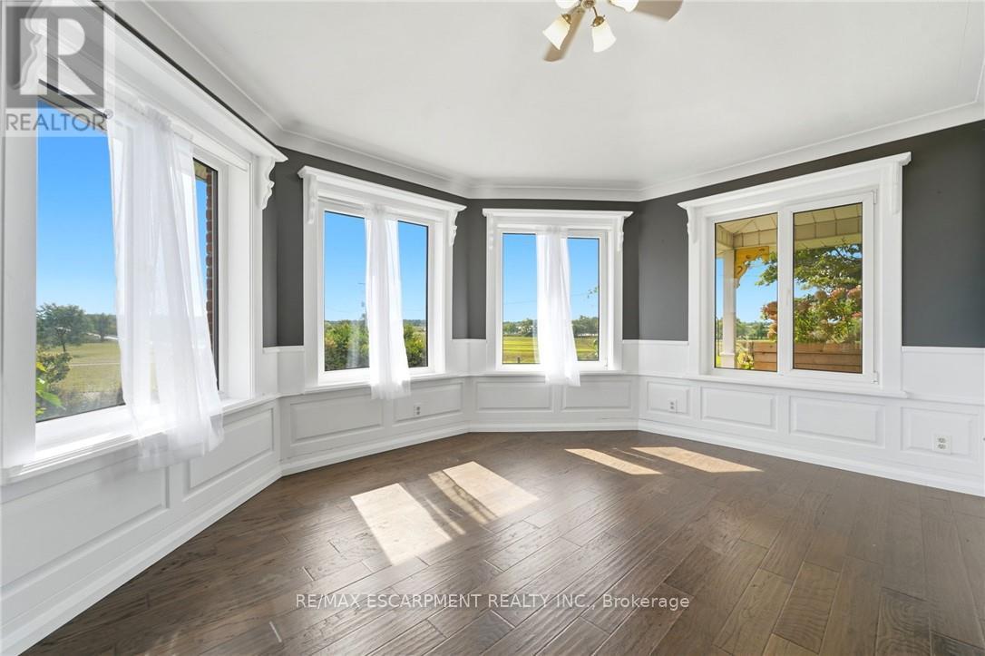 119 2nd Line Property Photo 3