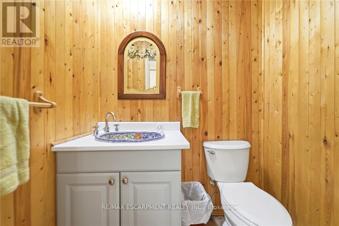 119 2nd Line Property Photo 10