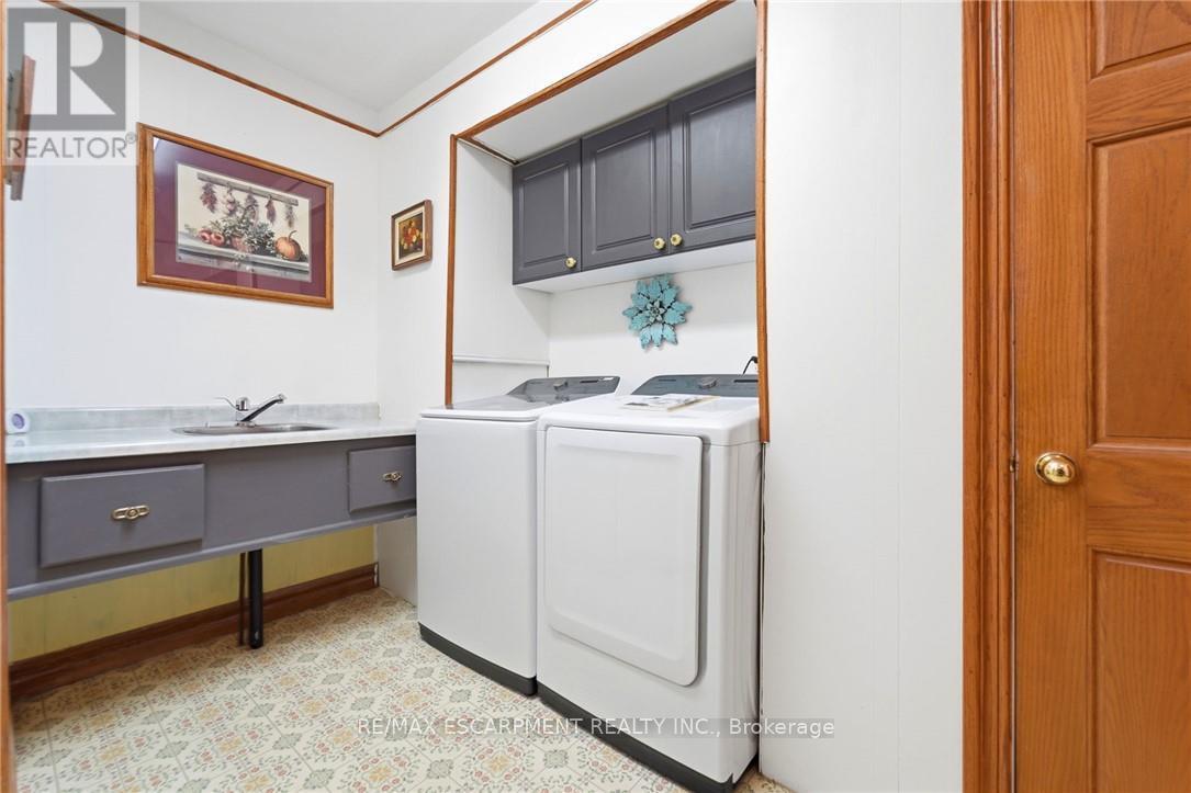 119 2nd Line Property Photo 11
