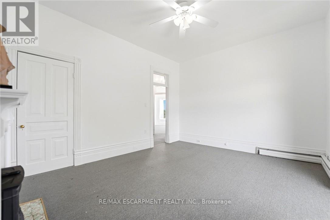 119 2nd Line Property Photo 19