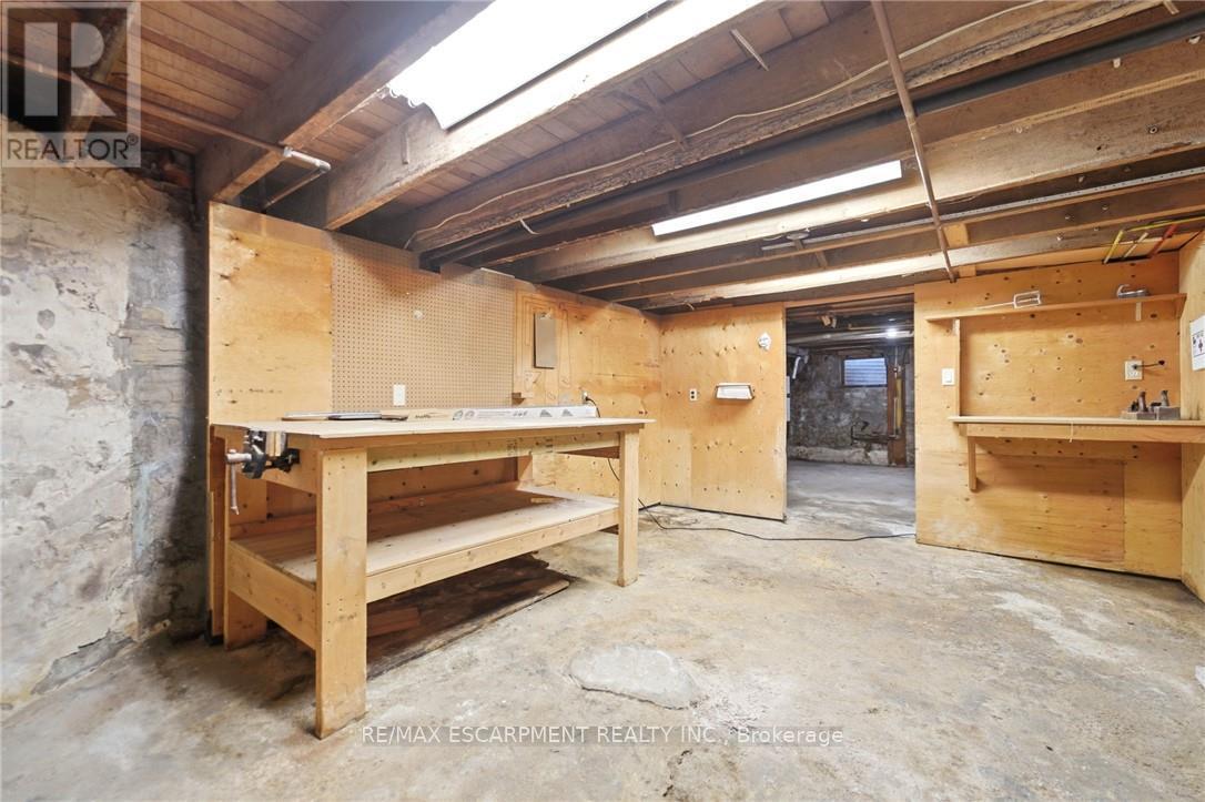 119 2nd Line Property Photo 25