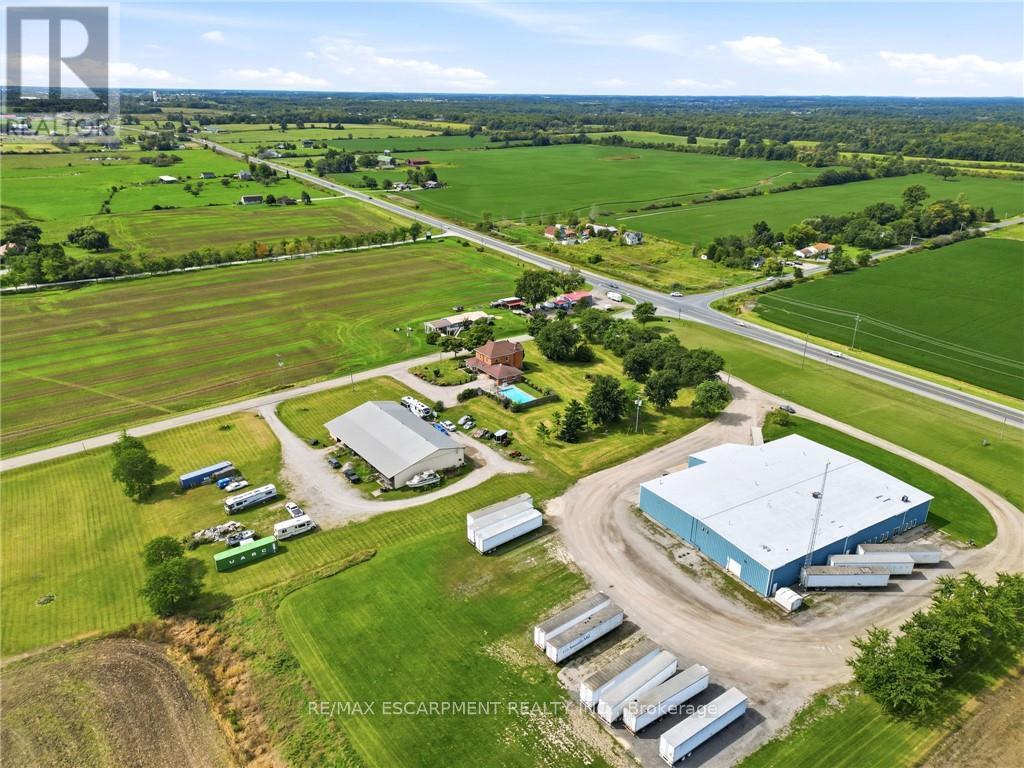 119 2nd Line Property Photo 40