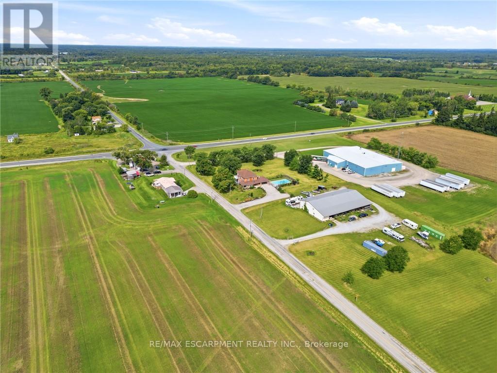 119 2nd Line Property Photo 41