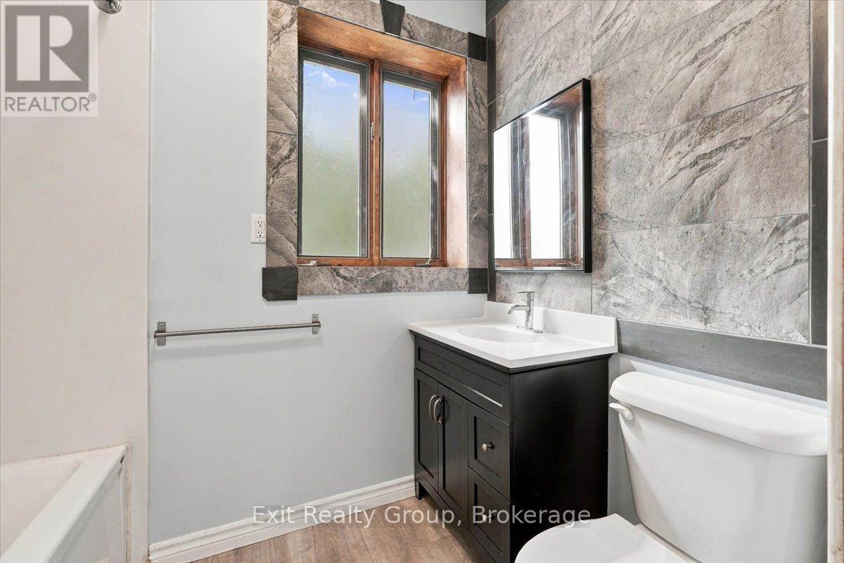 185 Foster Avenue Property Photo 15