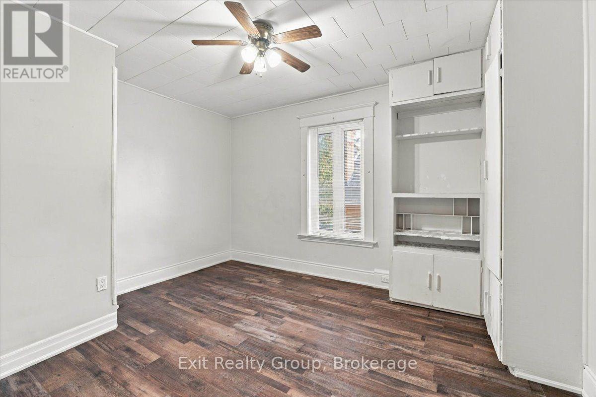 185 Foster Avenue Property Photo 25