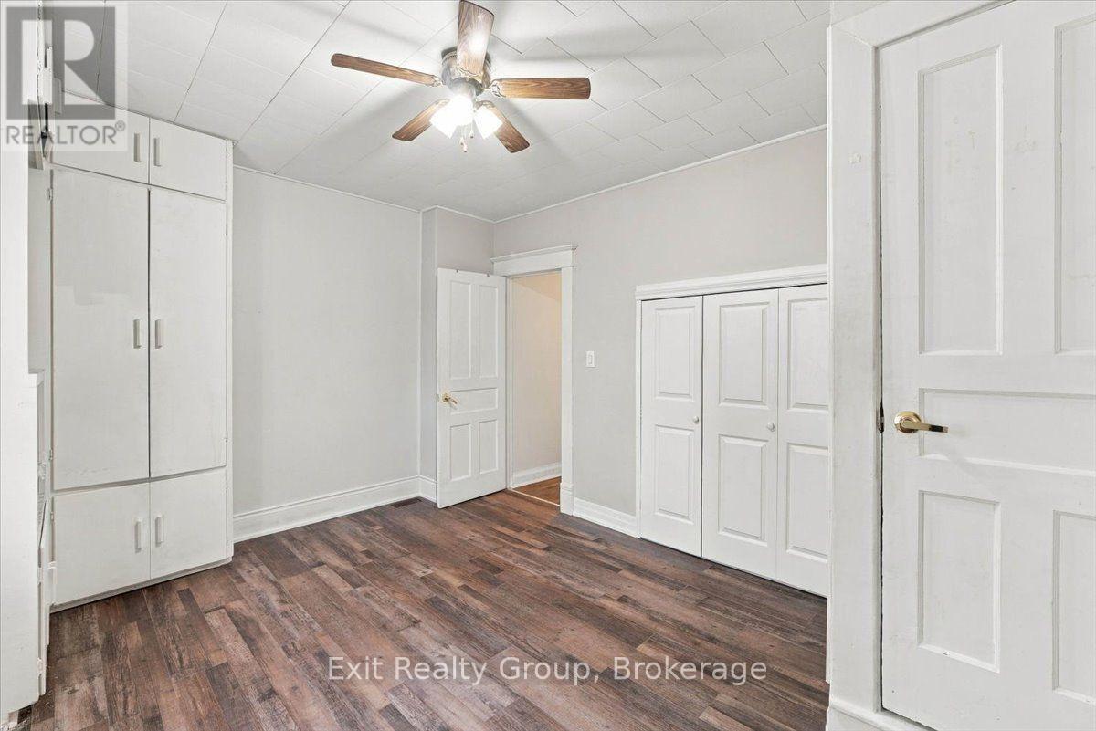 185 Foster Avenue Property Photo 26