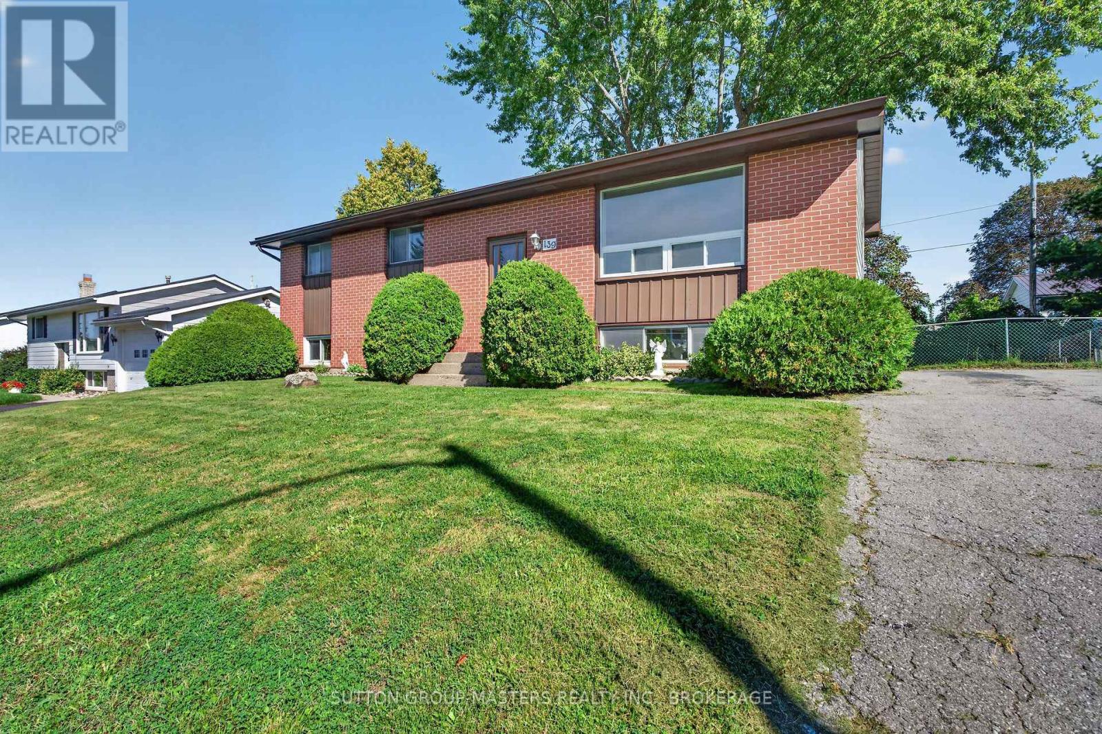 139 Sherwood Avenue Property Photo 3