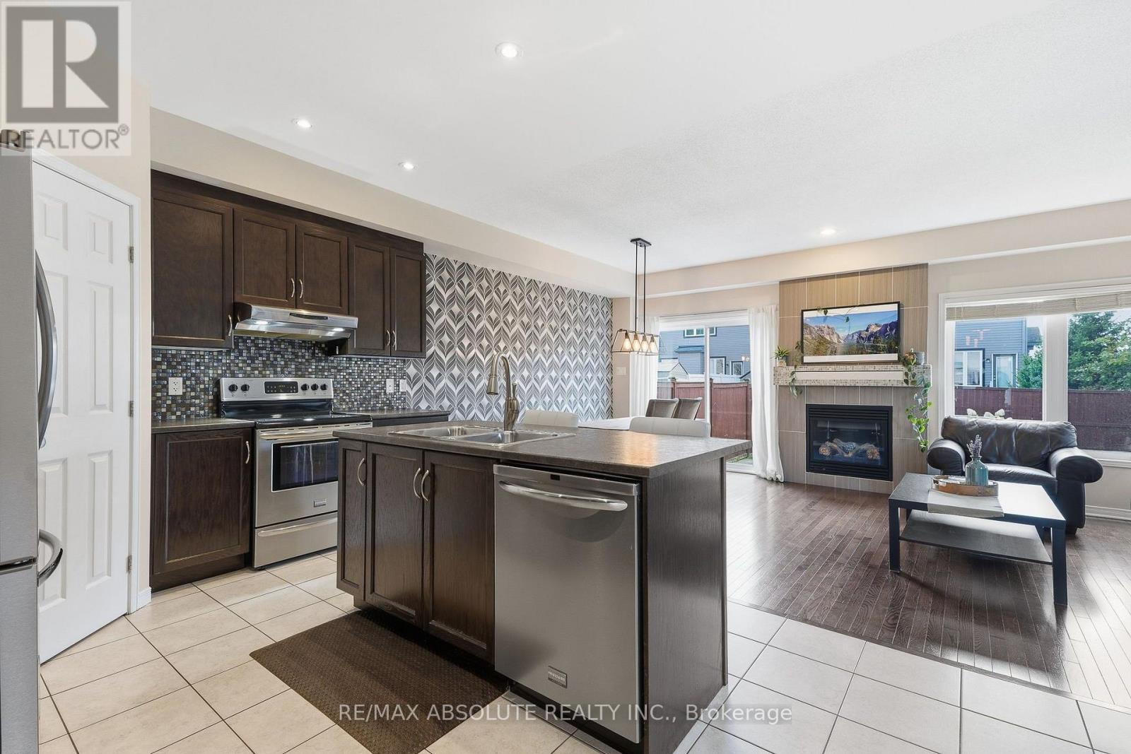 2198 Nantes Street Property Photo 4
