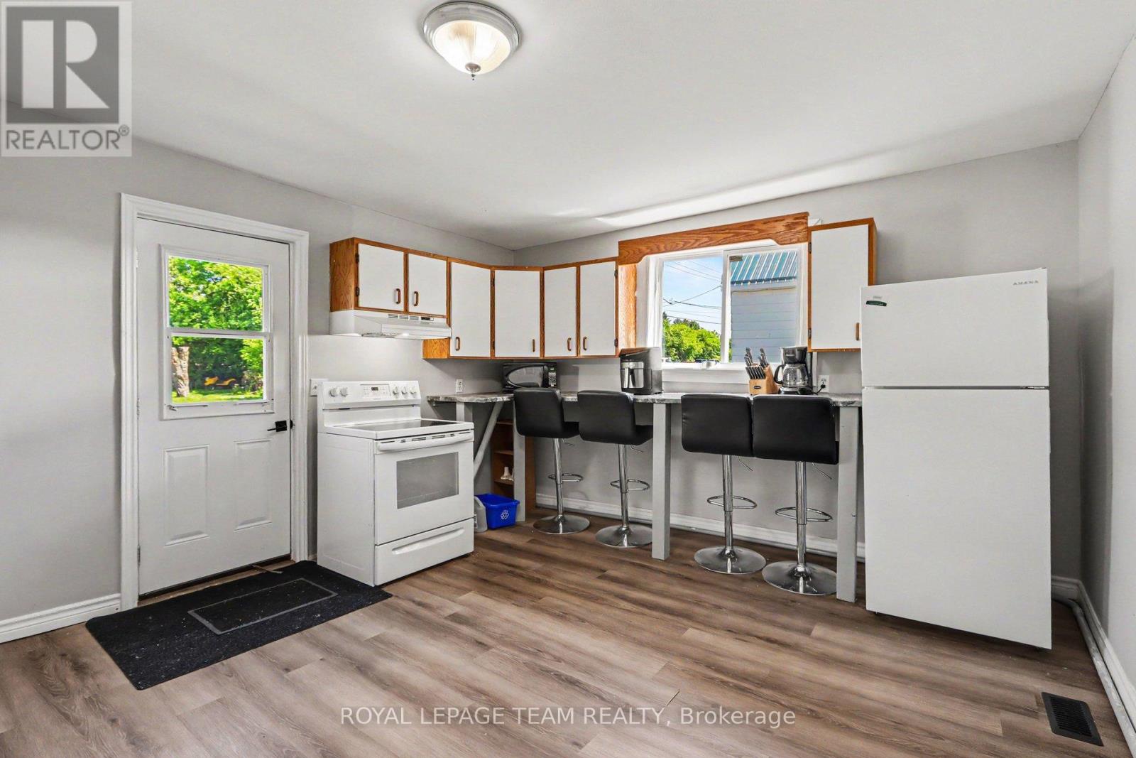 10486 Clark Road Property Photo 7