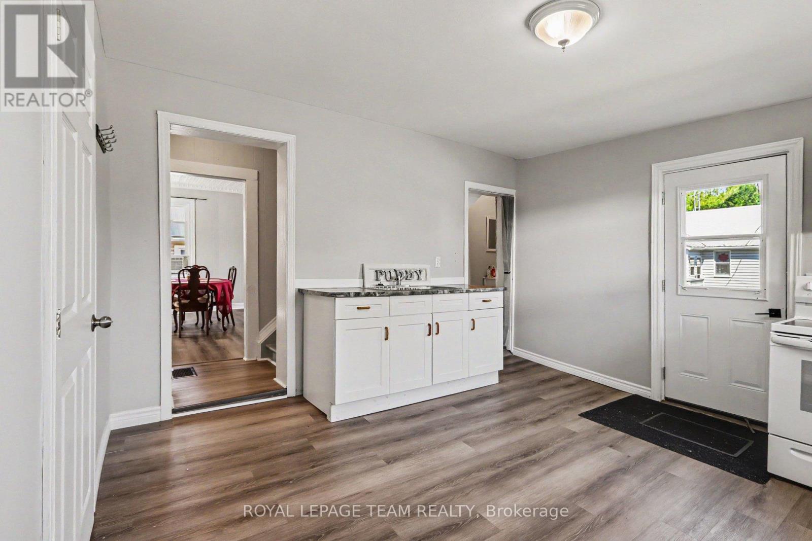 10486 Clark Road Property Photo 8
