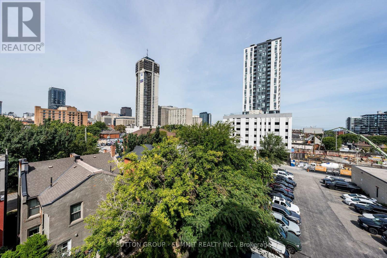 514 - 175 Hunter Street E Property Photo 1