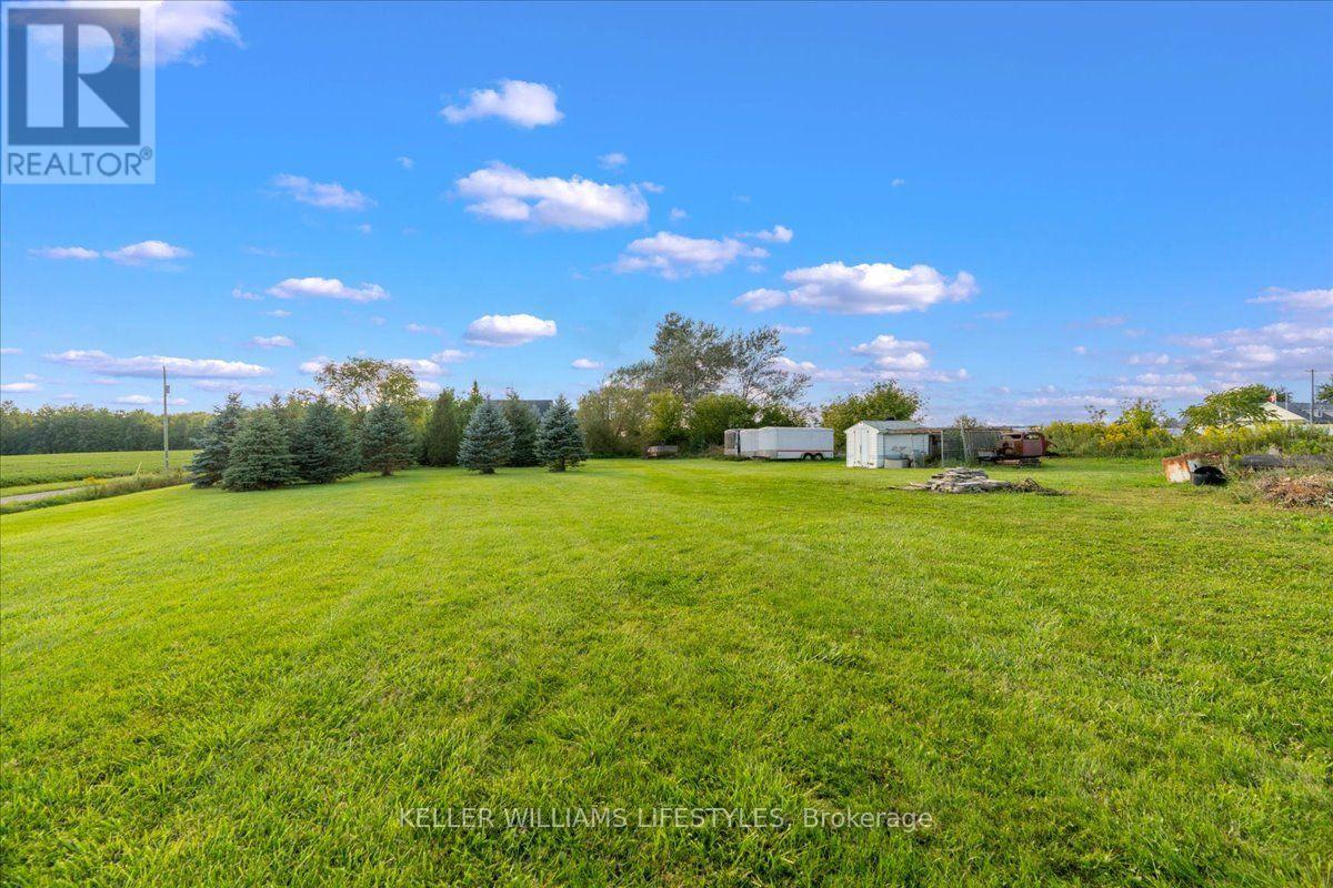 27705 Kerwood Road Property Photo 6