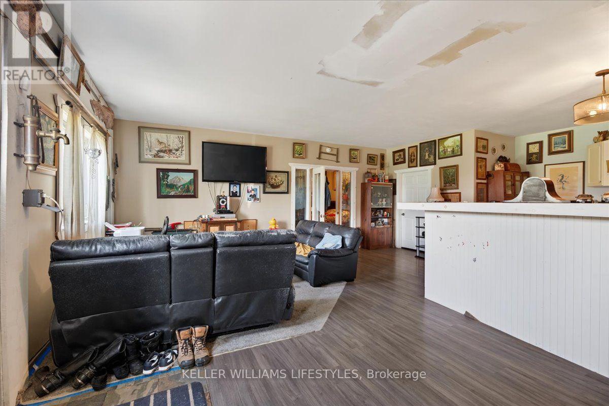 27705 Kerwood Road Property Photo 17