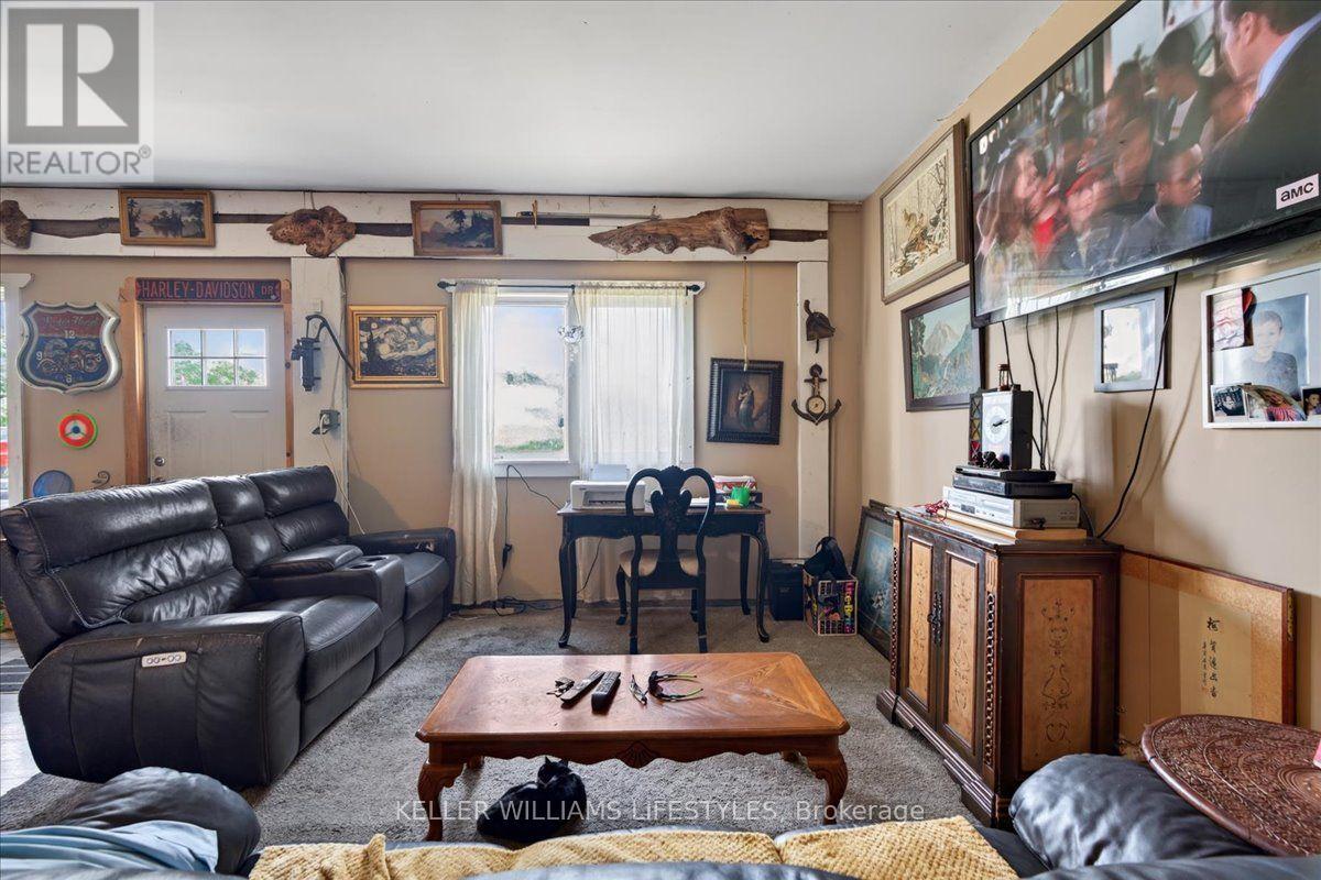 27705 Kerwood Road Property Photo 23